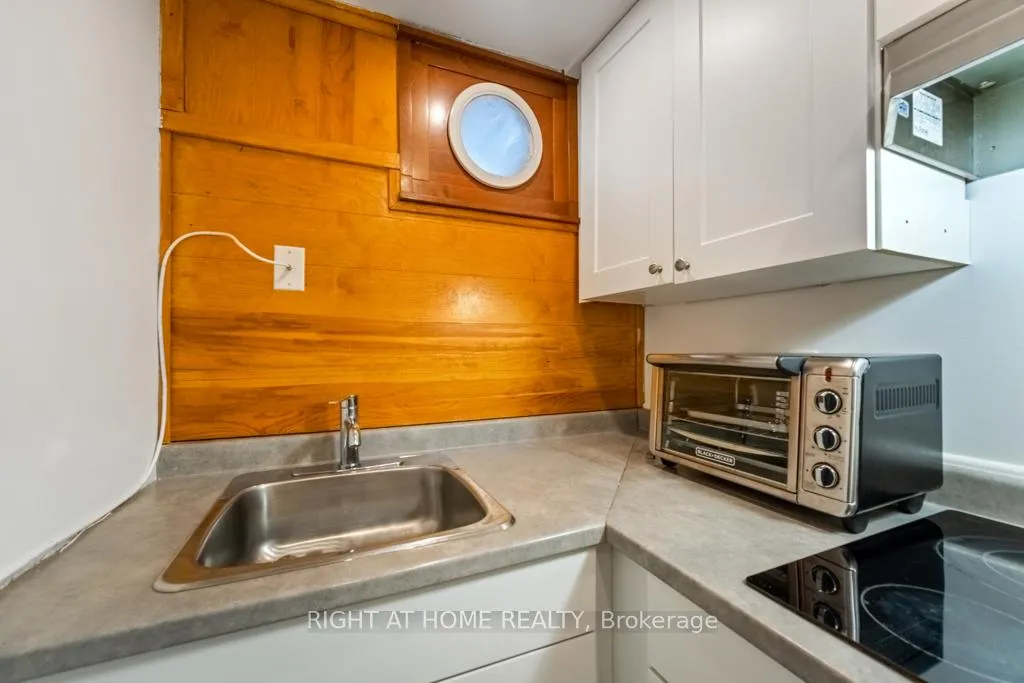 Photo 8 of Unit Unit B, 1252 Tompkins Street, Ottawa, Queensway Terrace South/Ridgeview — HOMEH