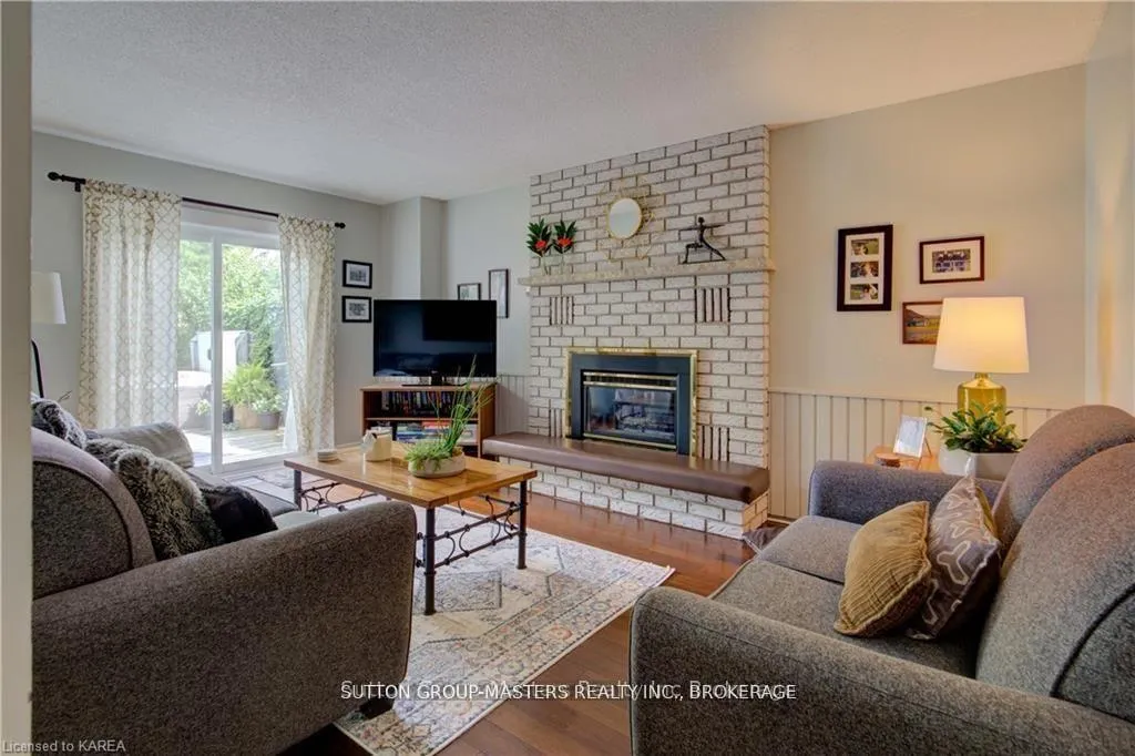 Photo 17 of 1058 Pembridge Crescent, Kingston, North of Taylor-Kidd Blvd — HOMEH