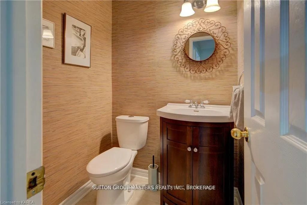 Photo 18 of 1058 Pembridge Crescent, Kingston, North of Taylor-Kidd Blvd — HOMEH