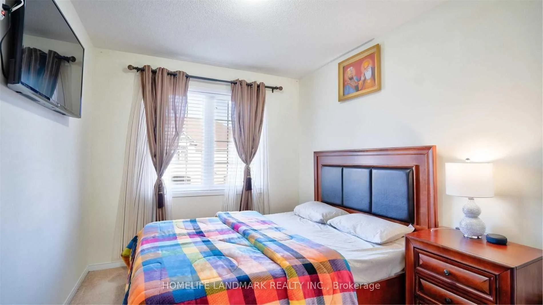 Photo 10 of 38 Silvester Street, Ajax, Central East — HOMEH