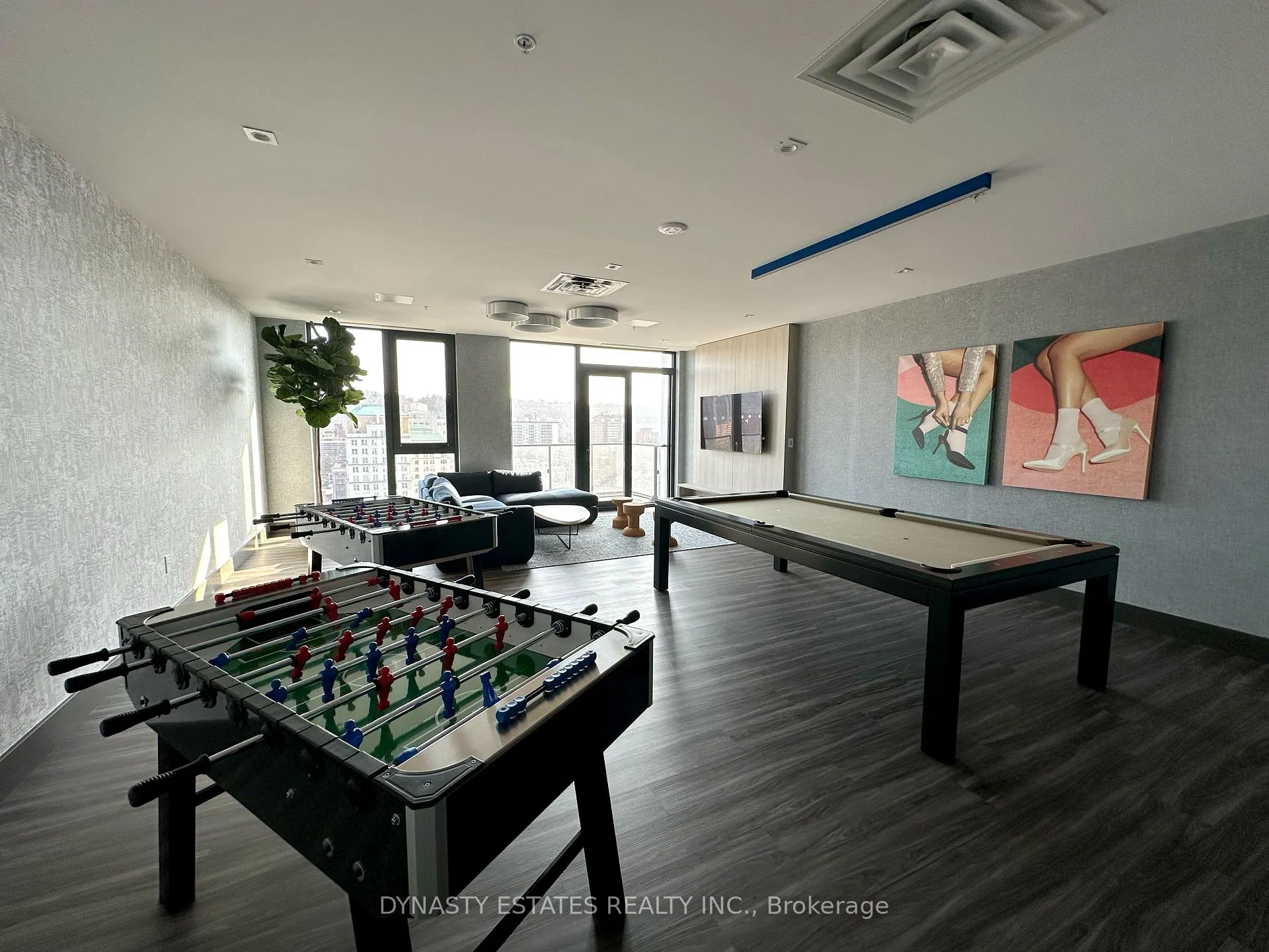 Photo 15 of Unit 808, 75 James Street S, Hamilton, Corktown — HOMEH