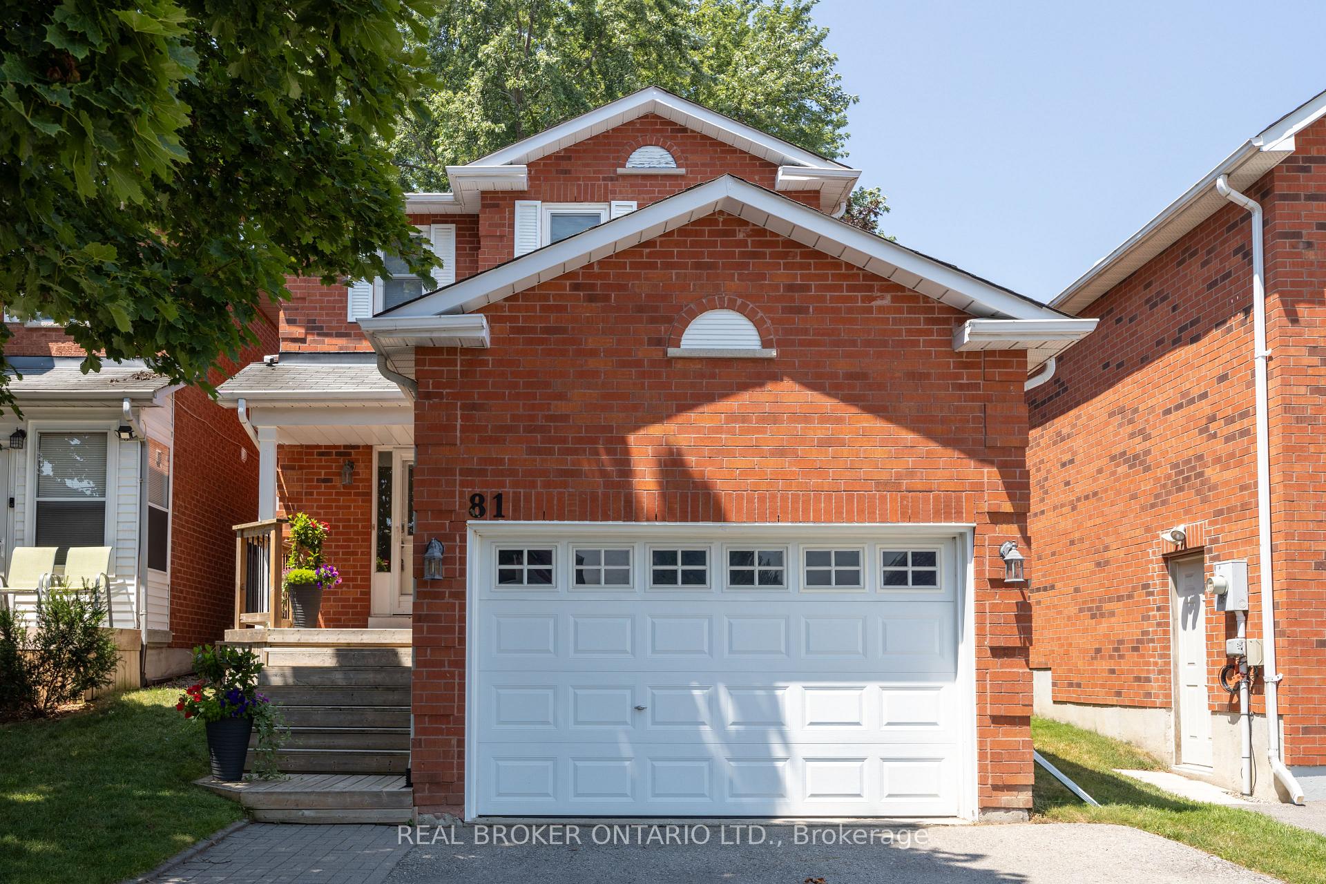 Photo 2 of 81 Mccrimmon Crescent, Clarington, Bowmanville — HOMEH