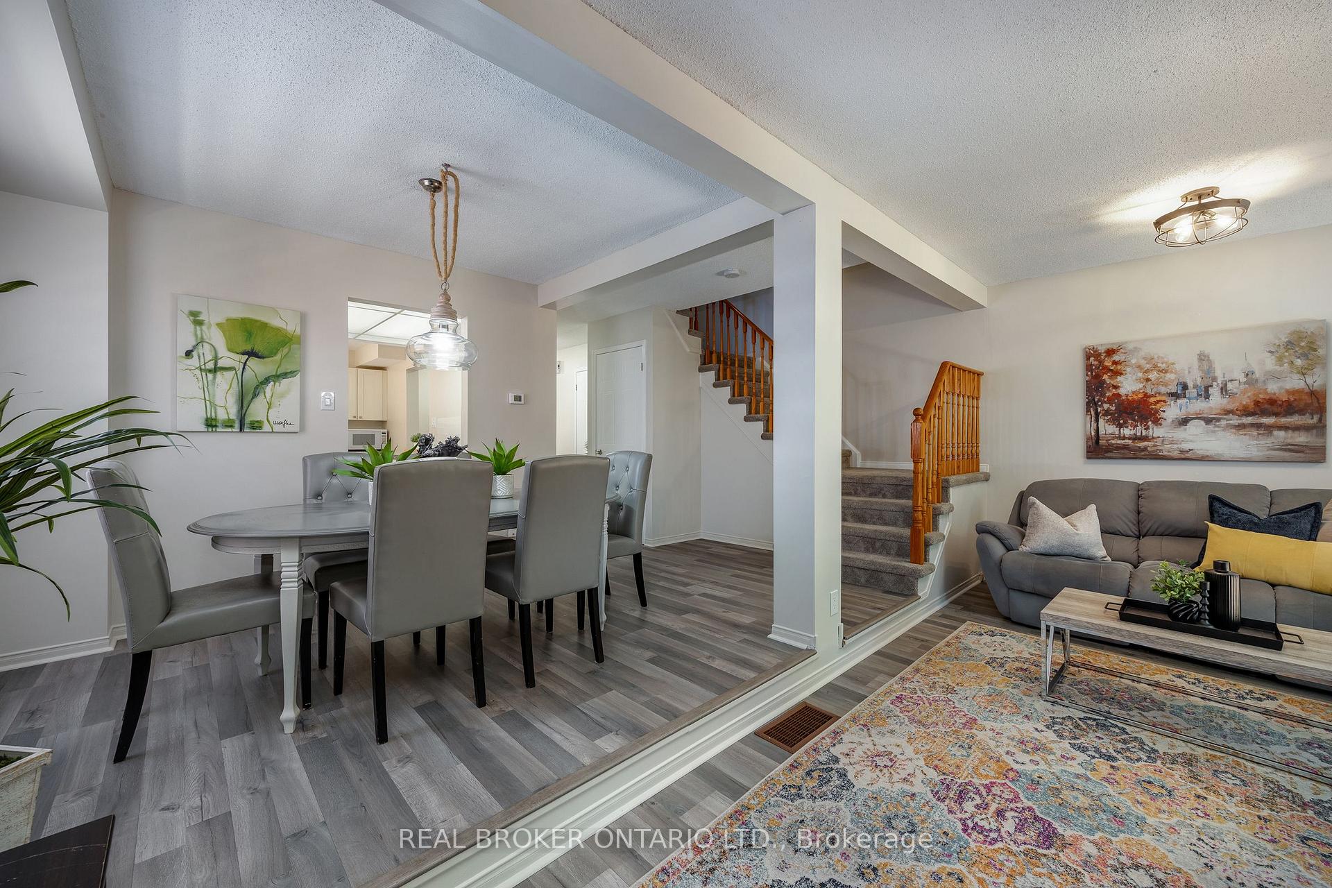 Photo 8 of 81 Mccrimmon Crescent, Clarington, Bowmanville — HOMEH