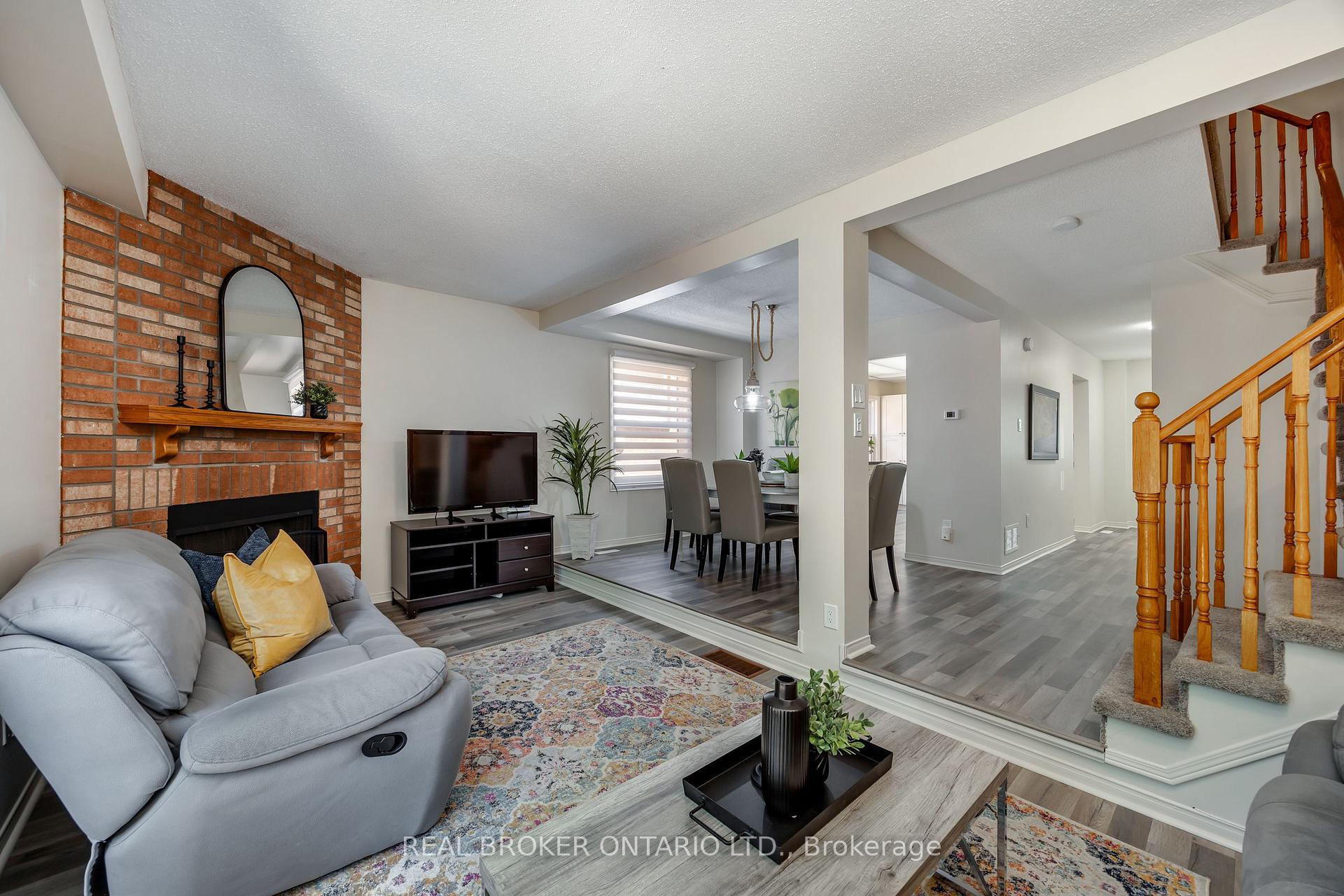 Photo 13 of 81 Mccrimmon Crescent, Clarington, Bowmanville — HOMEH
