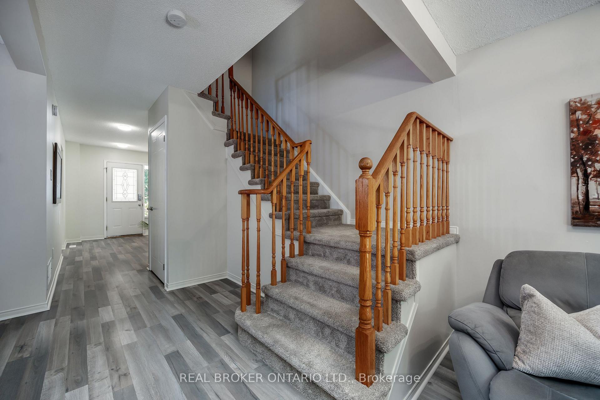 Photo 15 of 81 Mccrimmon Crescent, Clarington, Bowmanville — HOMEH