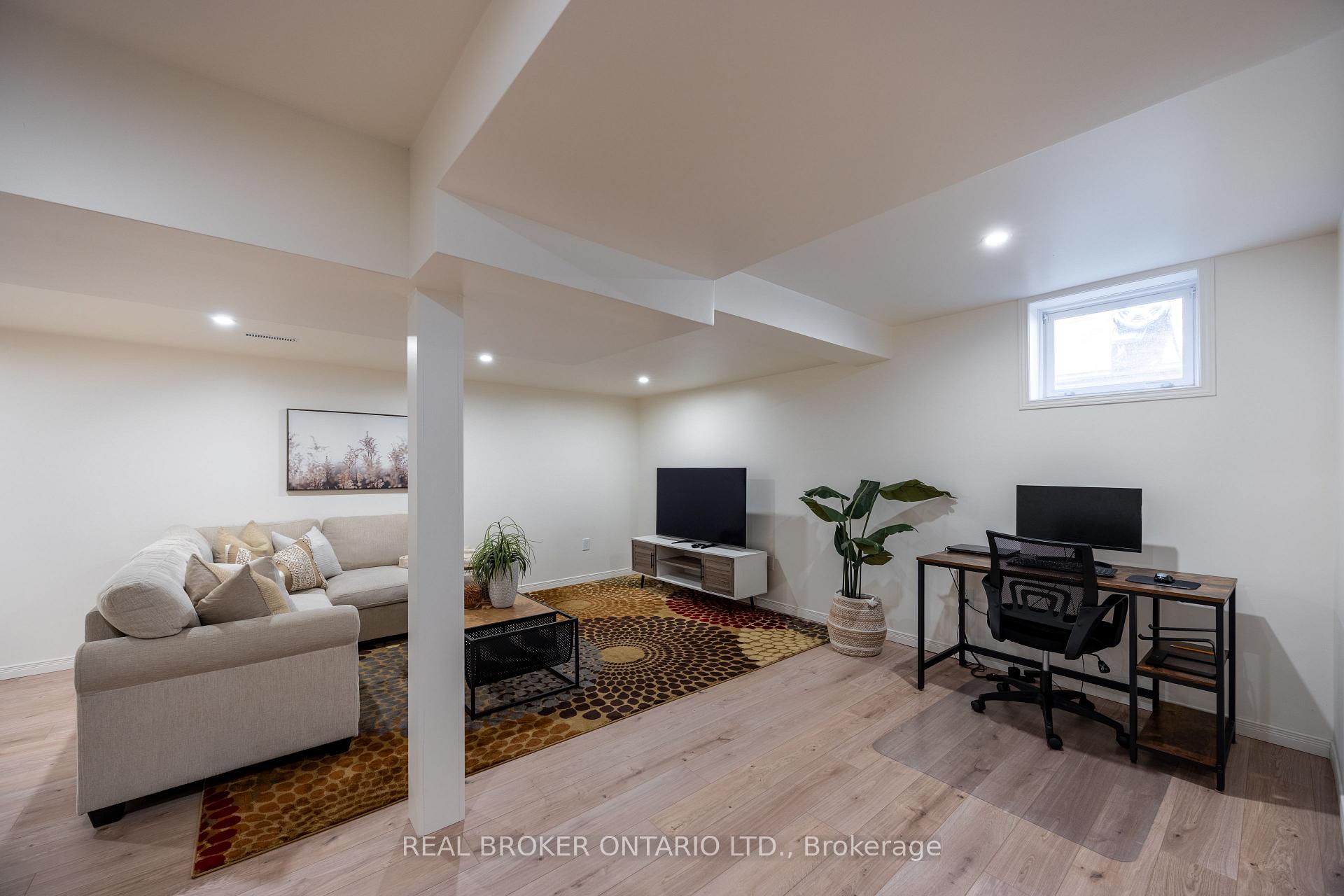 Photo 26 of 81 Mccrimmon Crescent, Clarington, Bowmanville — HOMEH