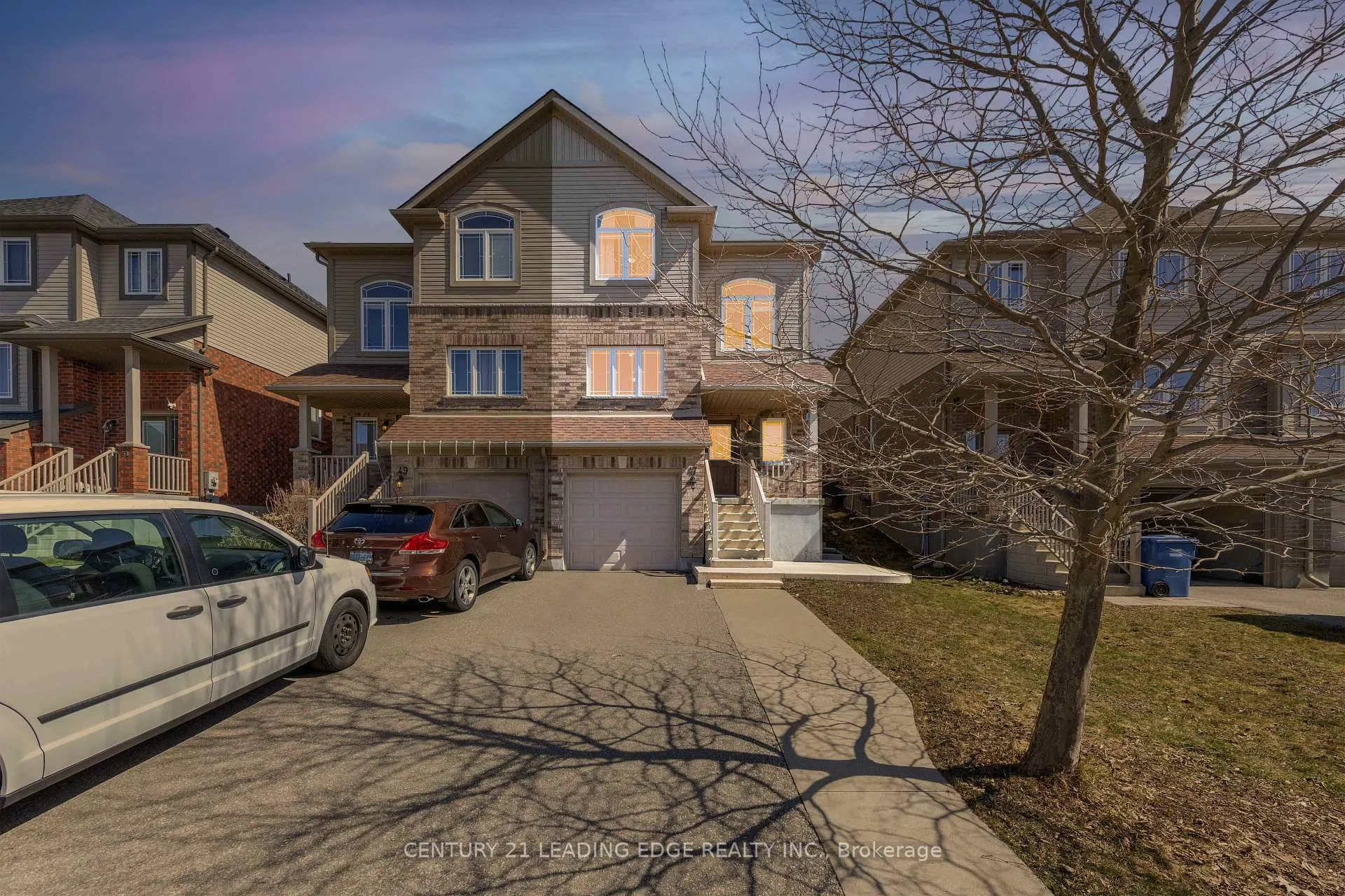 Photo 1 of 47 Oakes Crescent, Guelph, Grange Road — HOMEH