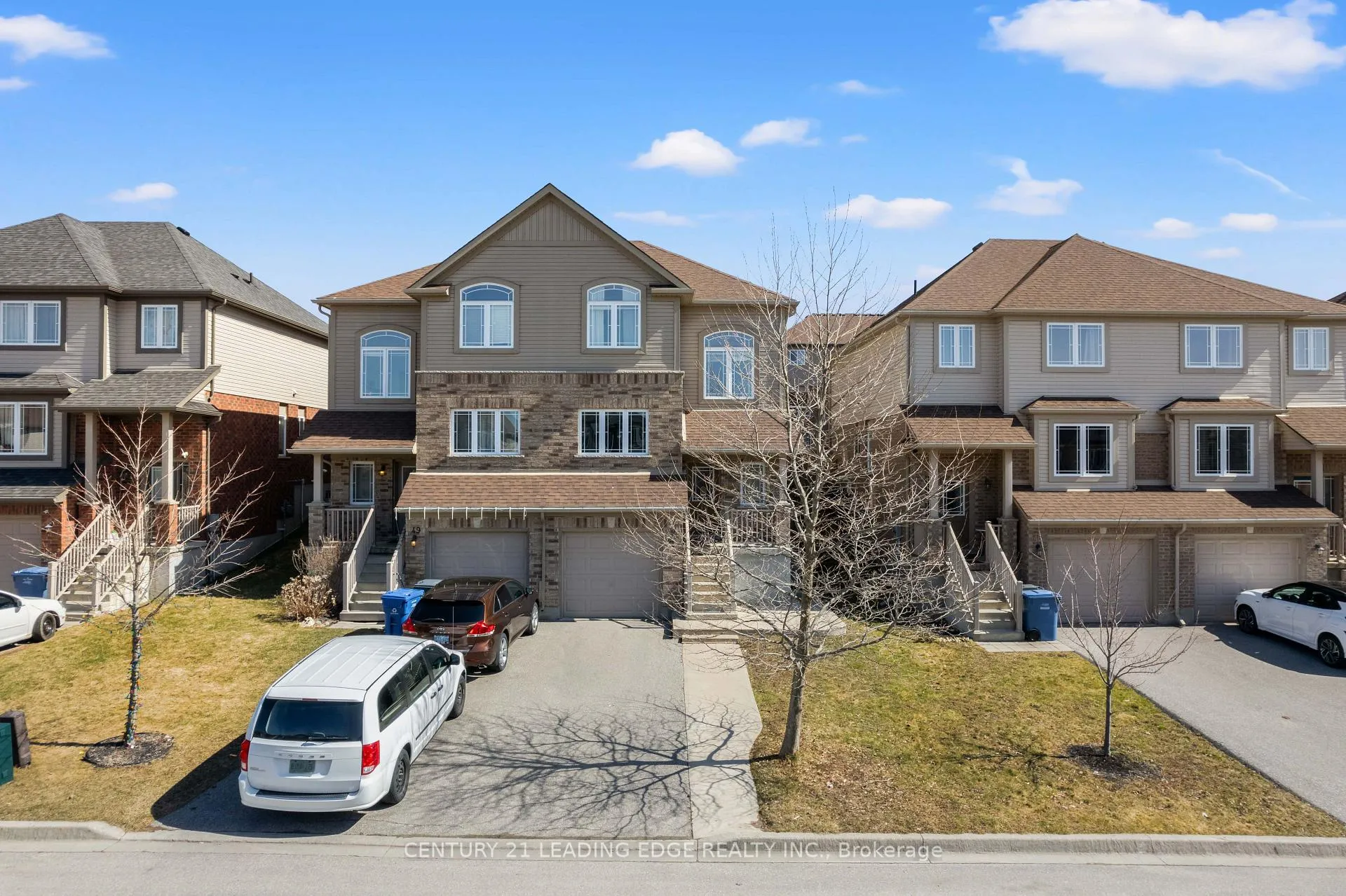 Photo 2 of 47 Oakes Crescent, Guelph, Grange Road — HOMEH
