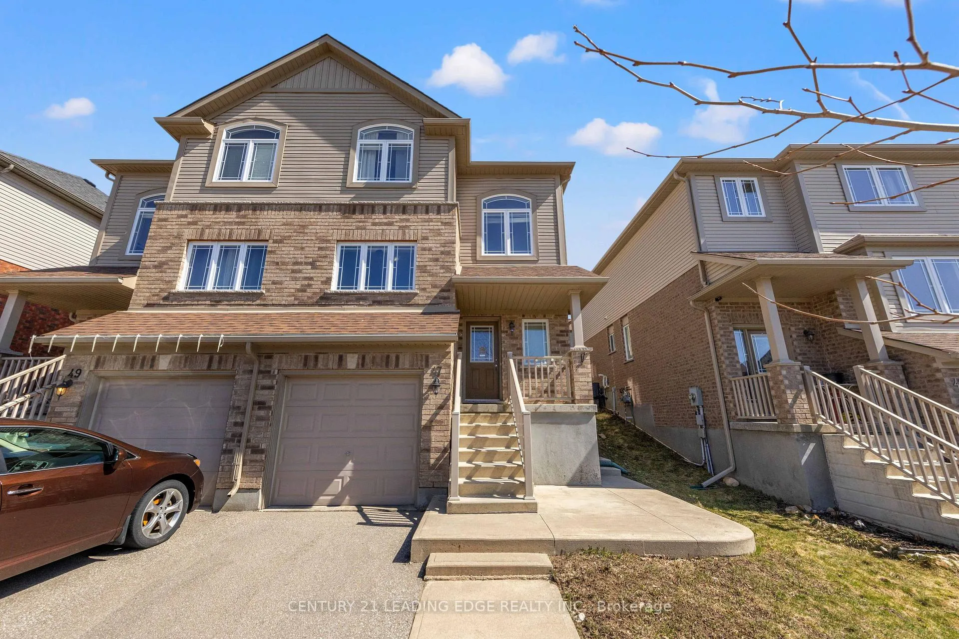 Photo 7 of 47 Oakes Crescent, Guelph, Grange Road — HOMEH