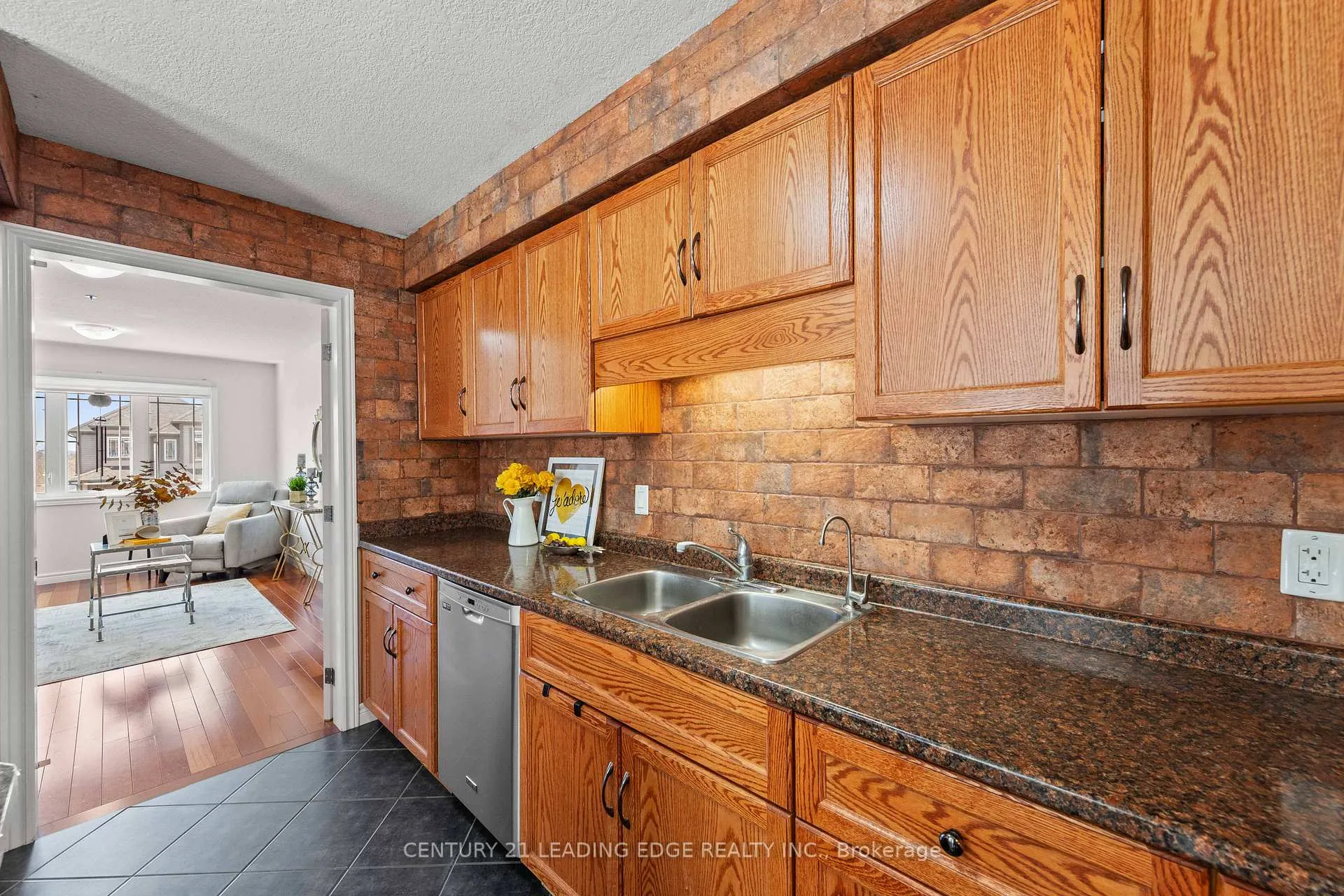 Photo 18 of 47 Oakes Crescent, Guelph, Grange Road — HOMEH