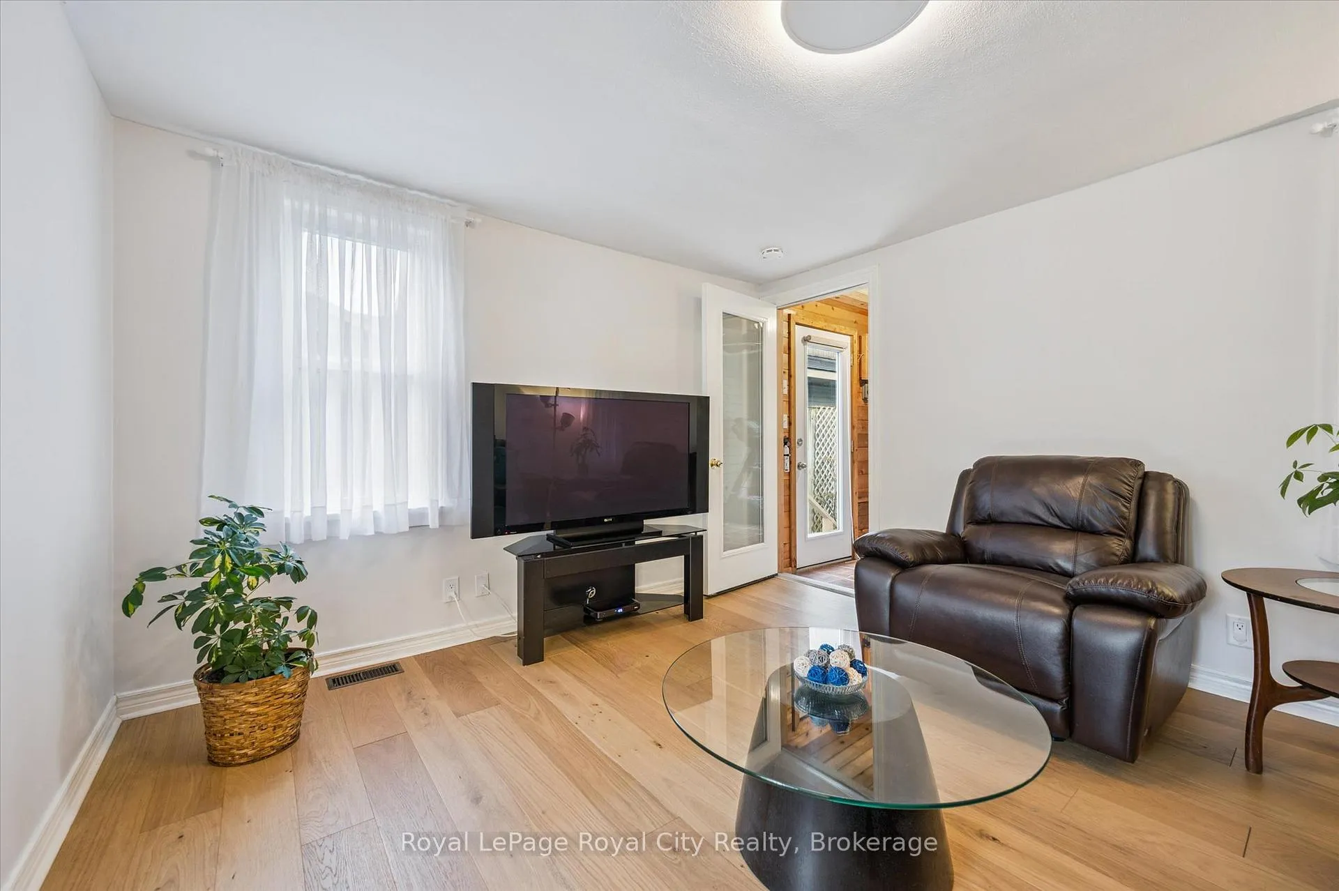 Photo 13 of 6548 Beatty Line N, Centre Wellington, Fergus — HOMEH