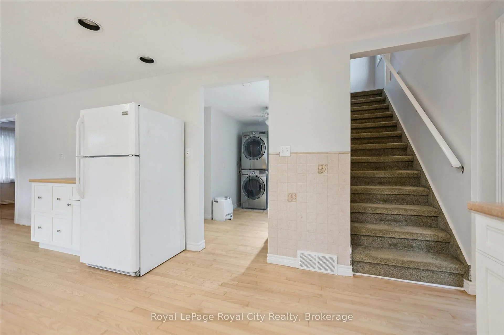 Photo 17 of 6548 Beatty Line N, Centre Wellington, Fergus — HOMEH