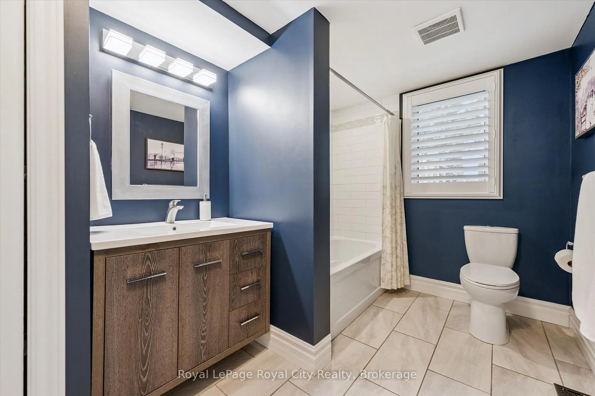 Photo 20 of 6548 Beatty Line N, Centre Wellington, Fergus — HOMEH