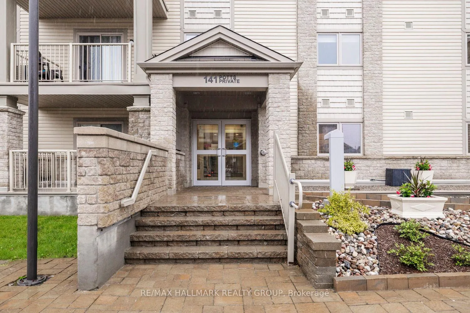 Photo 4 of Unit 309, 141 Potts Private, Ottawa, Notting Hill/Summerside — HOMEH