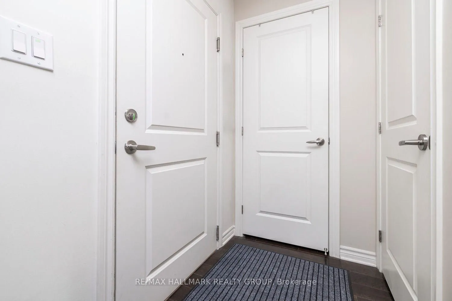 Photo 6 of Unit 309, 141 Potts Private, Ottawa, Notting Hill/Summerside — HOMEH