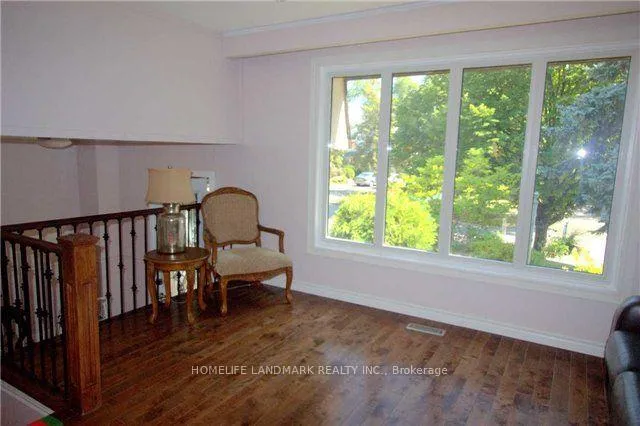 Photo 3 of 102 Beaverbrook Court, Scarborough, Rouge — HOMEH