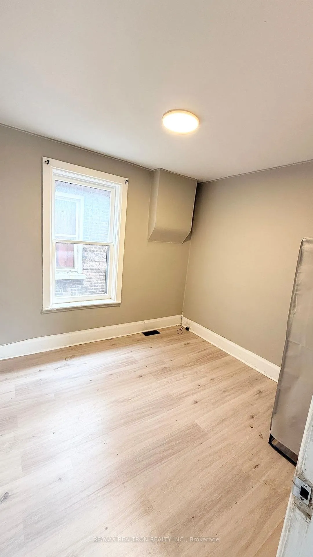 Photo 3 of 38 LaFayette Avenue, Peterborough, Town Ward 3 — HOMEH
