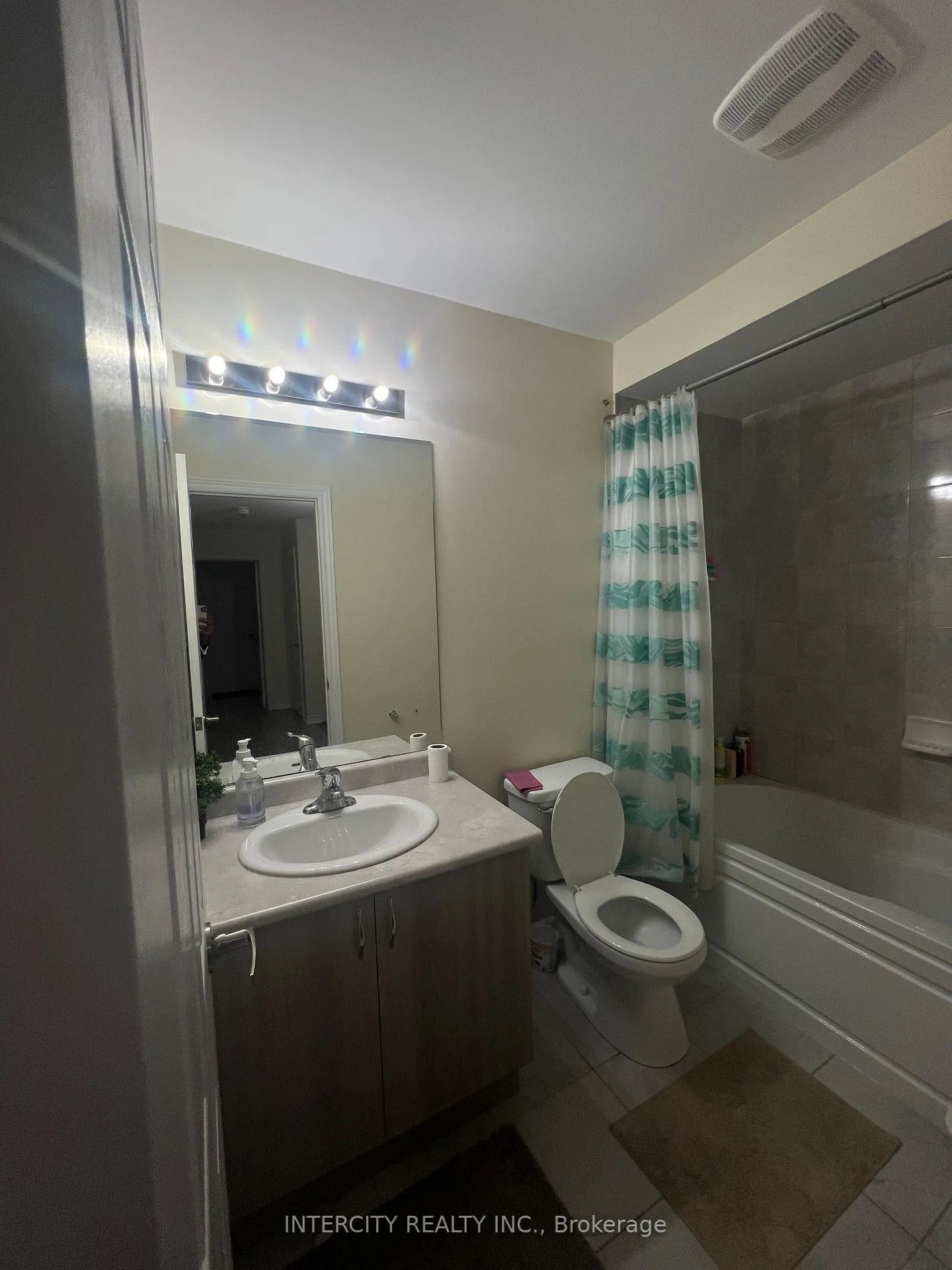 Photo 13 of Unit 100, 200 Veterans Drive E, Brampton, Northwest Brampton — HOMEH