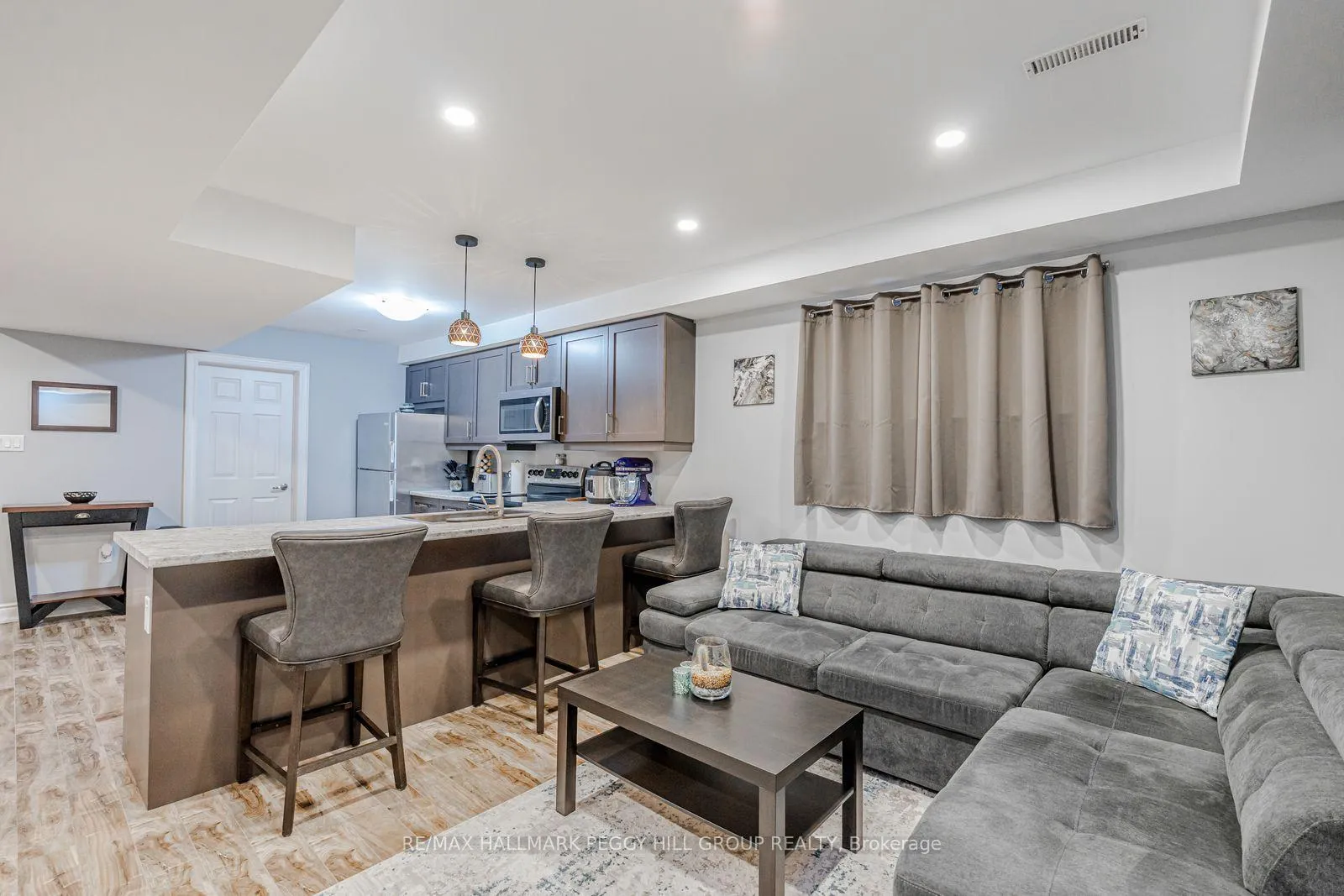 Photo 2 of 30A Hewitt Place, Barrie, Georgian Drive — HOMEH