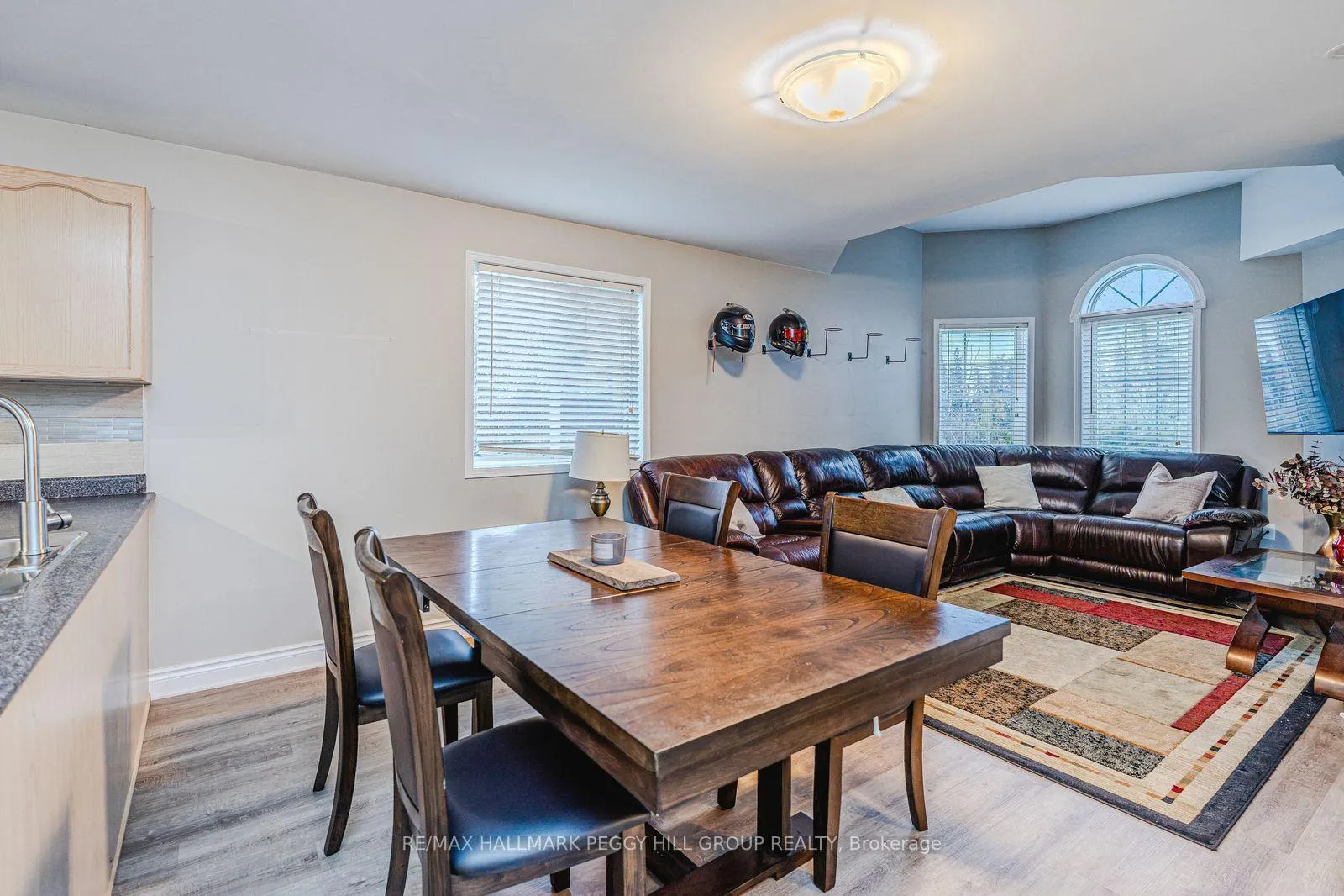 Photo 4 of 30A Hewitt Place, Barrie, Georgian Drive — HOMEH