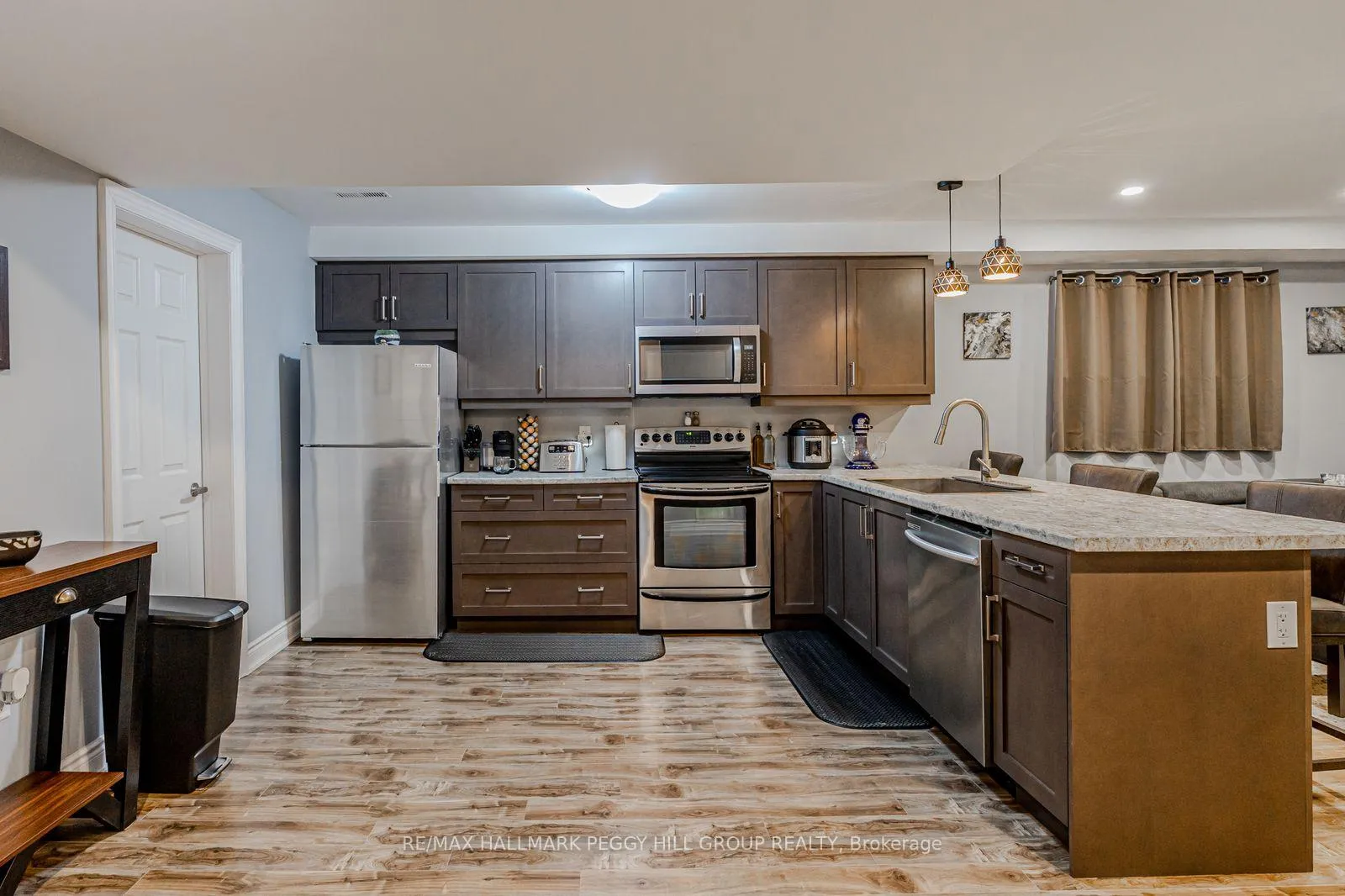 Photo 9 of 30A Hewitt Place, Barrie, Georgian Drive — HOMEH