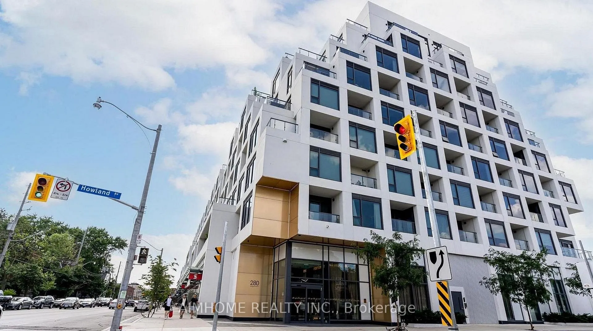 Front of Unit 417, 280 Howland Avenue