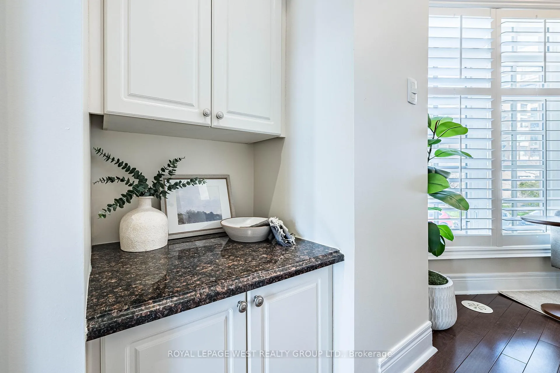 Photo 8 of 23 Mackenzie's Stand Avenue, Markham, Unionville — HOMEH