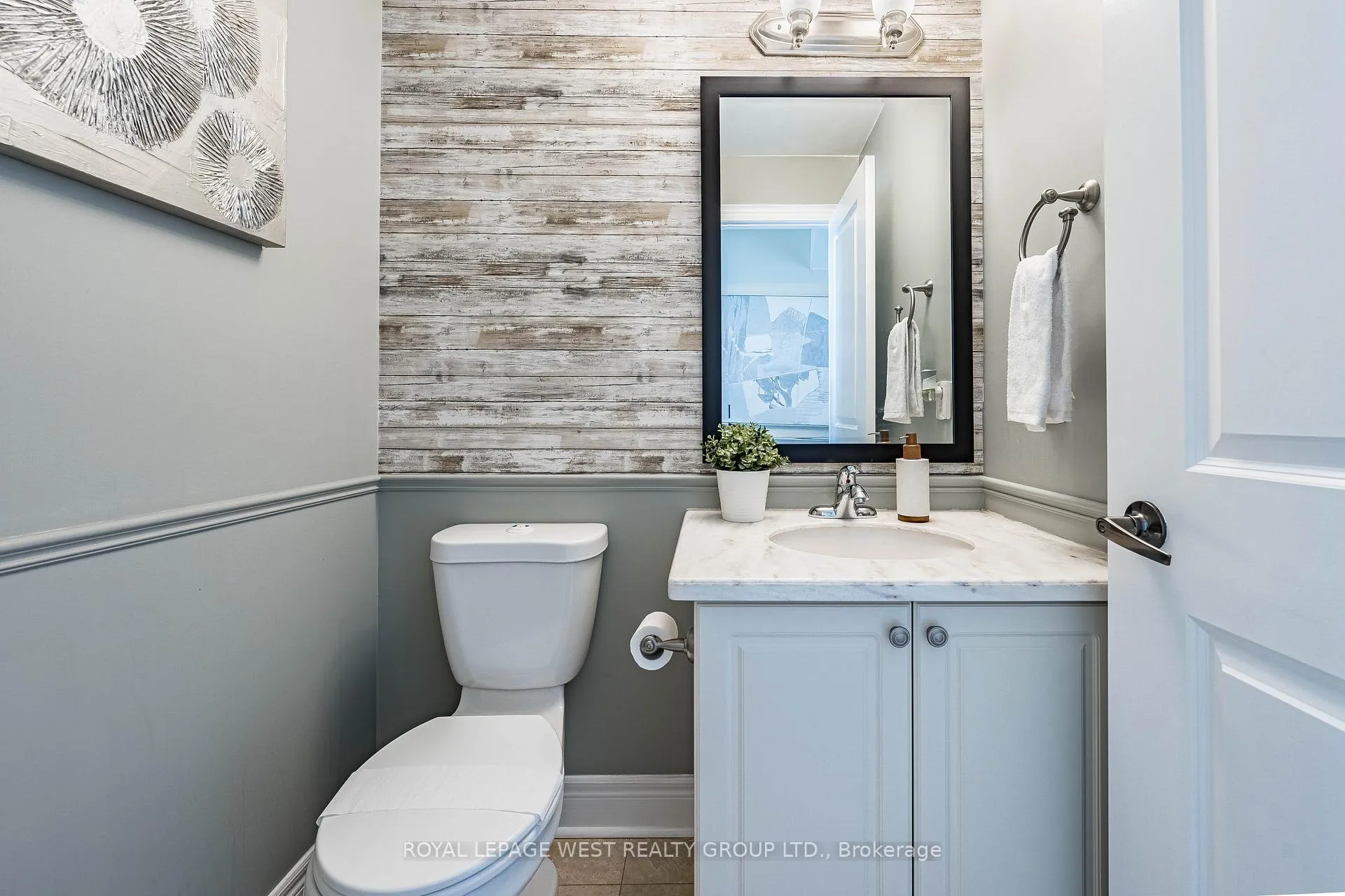 Photo 9 of 23 Mackenzie's Stand Avenue, Markham, Unionville — HOMEH