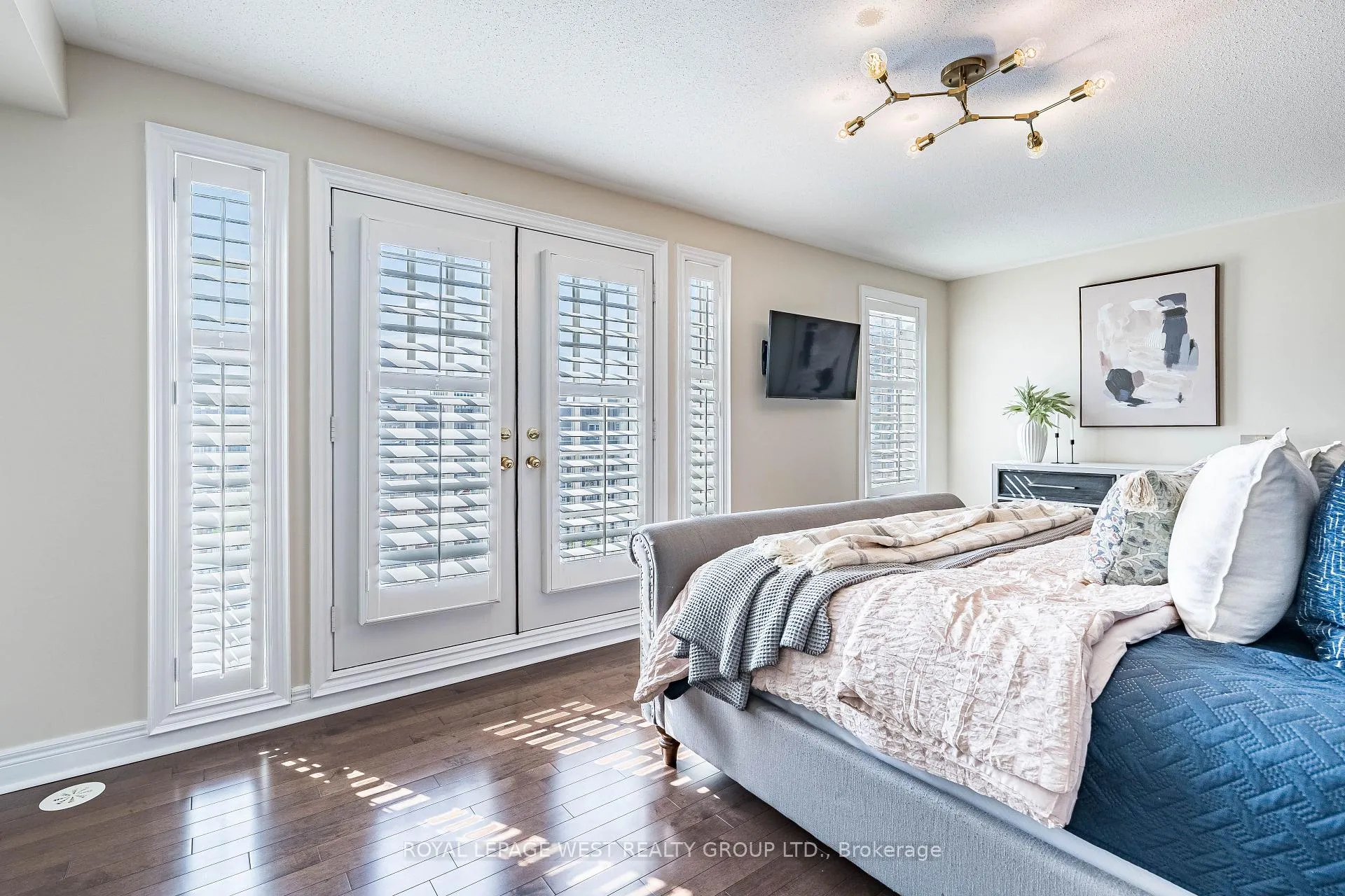 Photo 12 of 23 Mackenzie's Stand Avenue, Markham, Unionville — HOMEH