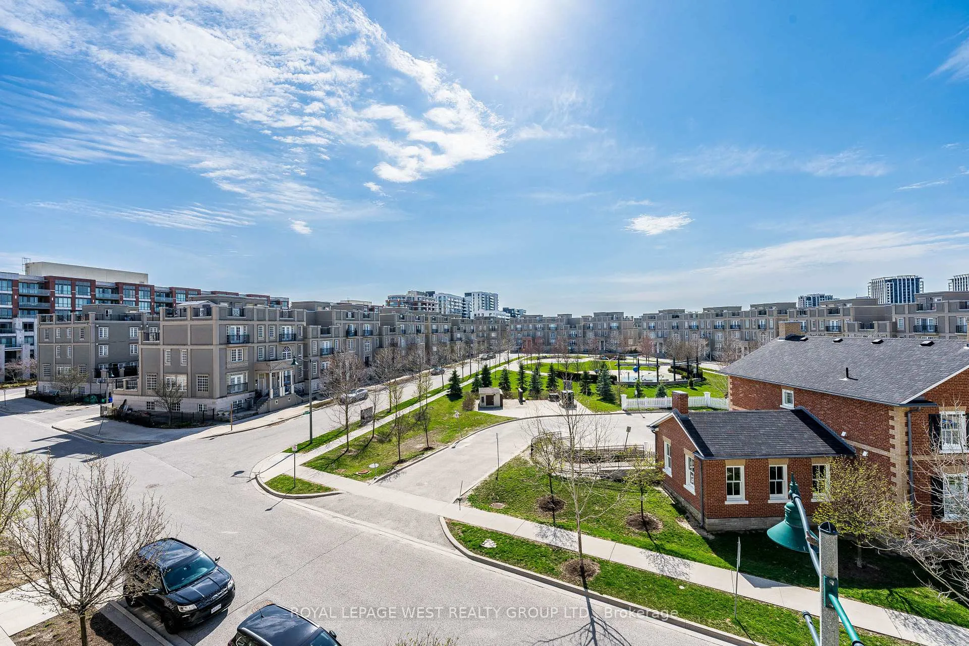 Photo 14 of 23 Mackenzie's Stand Avenue, Markham, Unionville — HOMEH