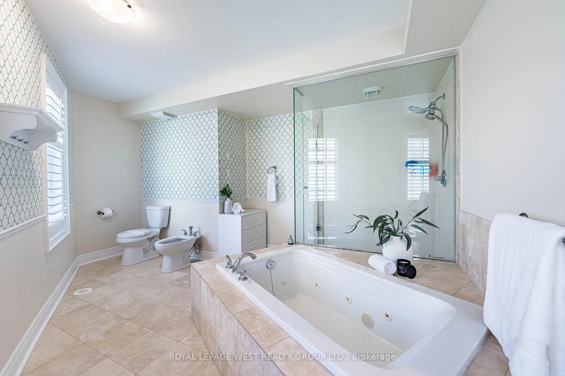 Photo 16 of 23 Mackenzie's Stand Avenue, Markham, Unionville — HOMEH