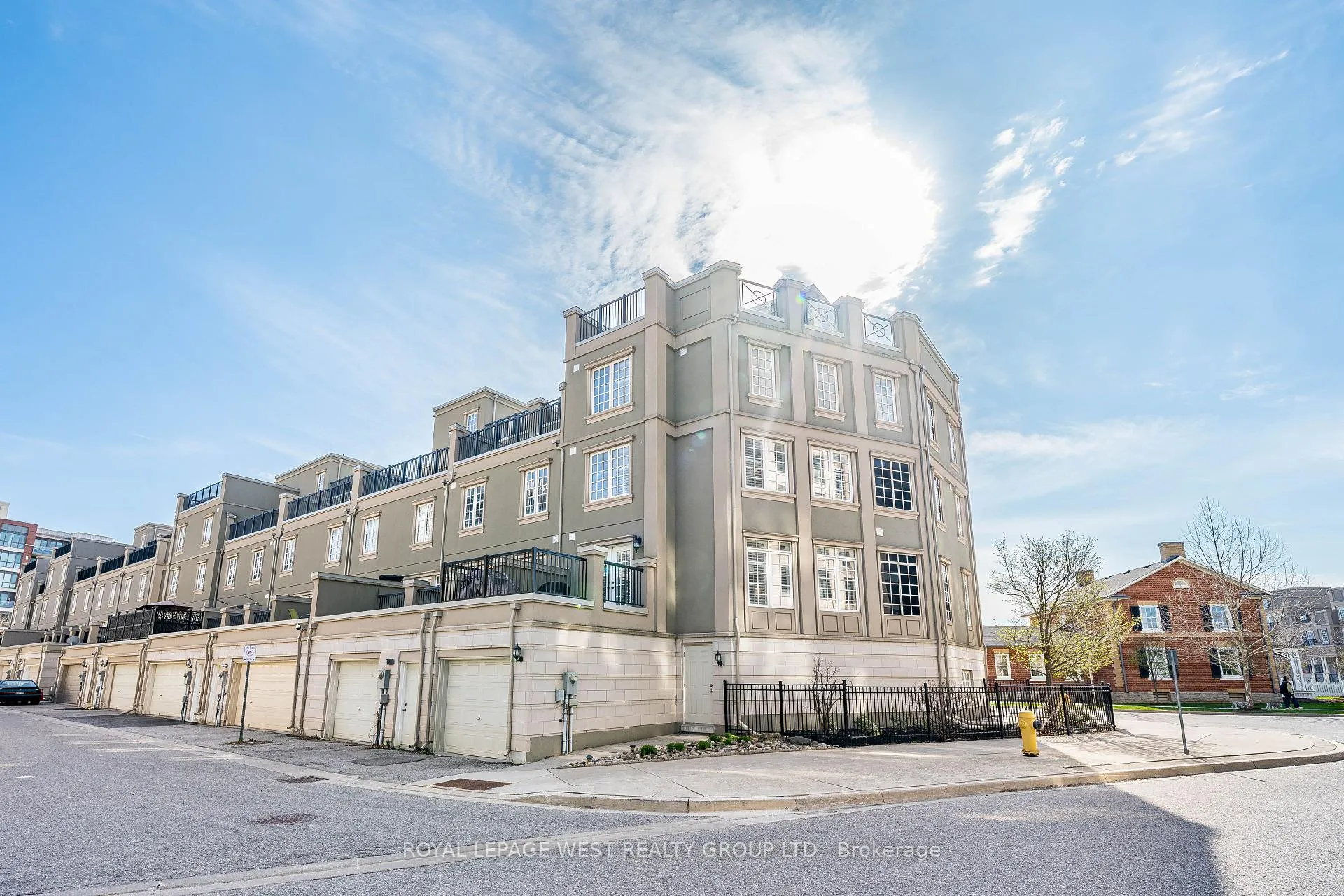 Photo 26 of 23 Mackenzie's Stand Avenue, Markham, Unionville — HOMEH