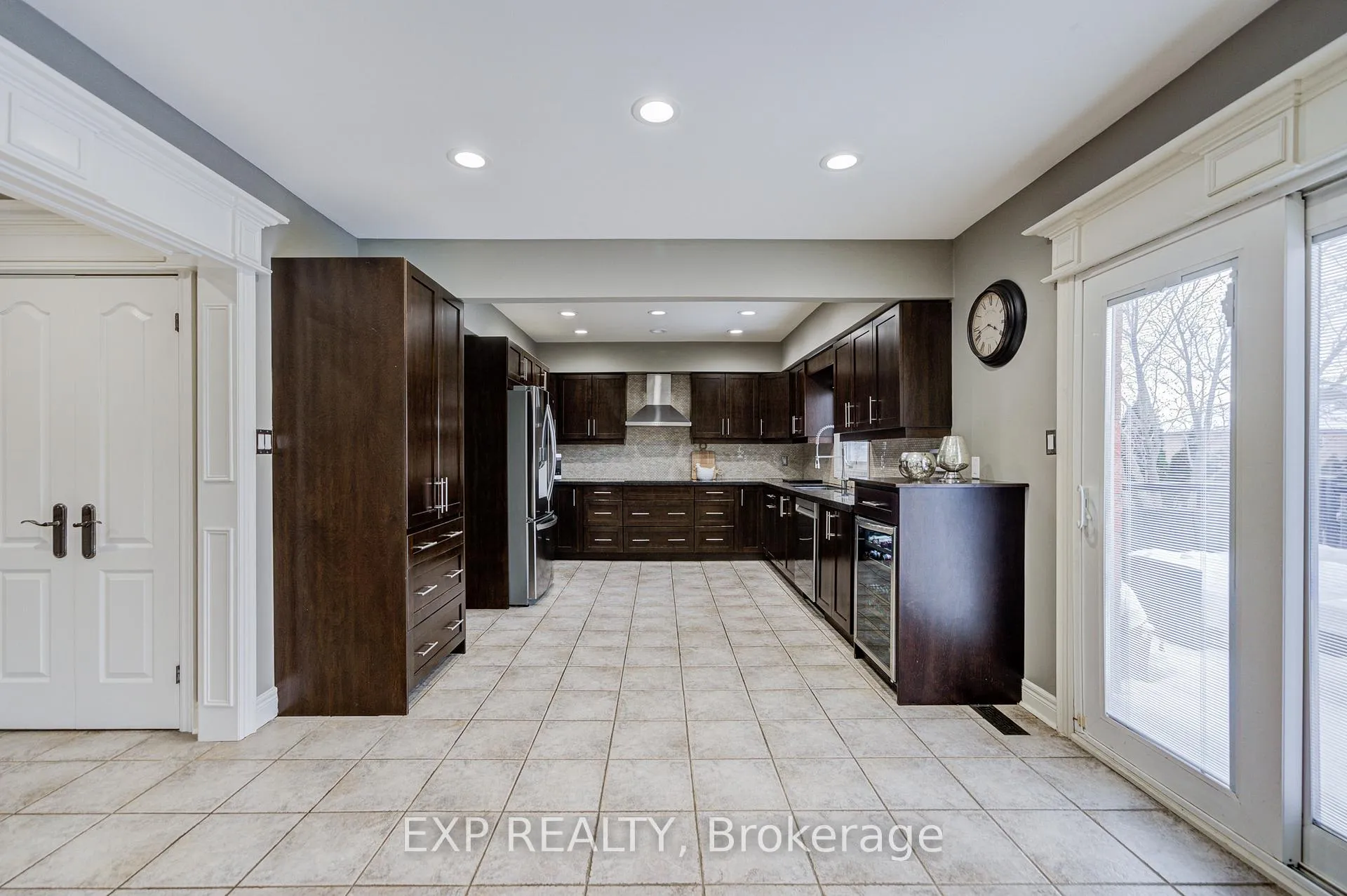 Photo 12 of 372 Greenock Drive, Vaughan, Maple — HOMEH