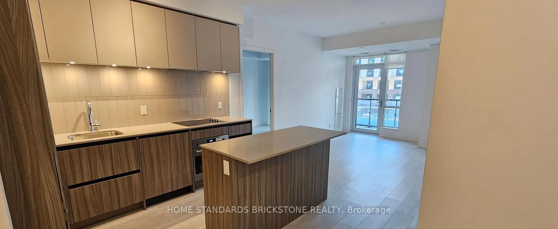 Photo 5 of Unit B-431, 7950 Bathurst Street, Vaughan, Beverley Glen — HOMEH