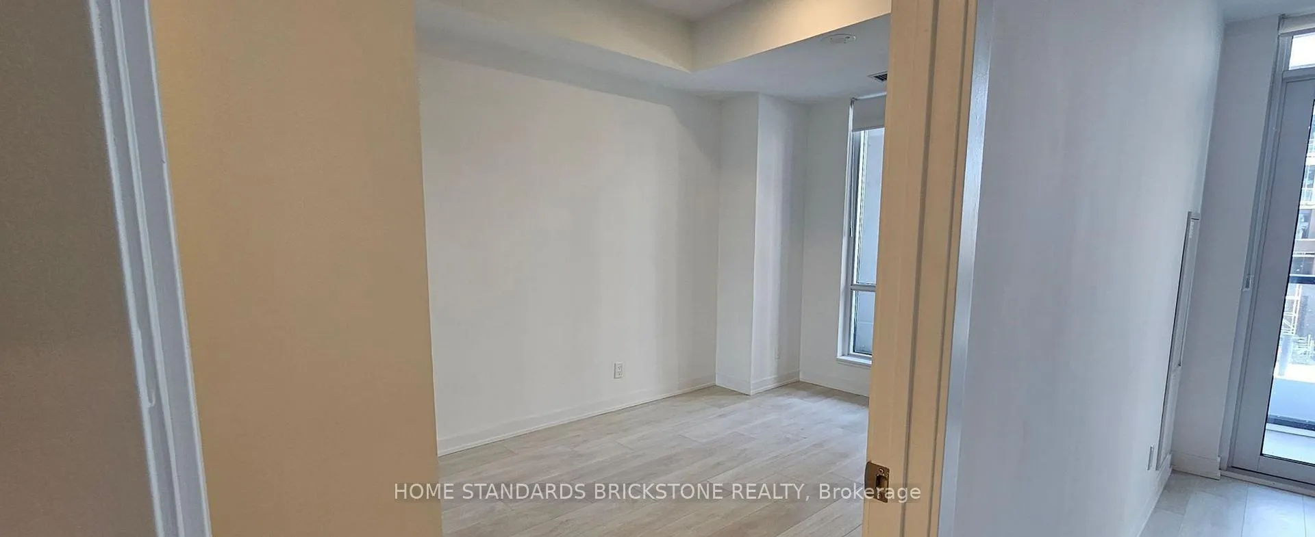 Photo 8 of Unit B-431, 7950 Bathurst Street, Vaughan, Beverley Glen — HOMEH