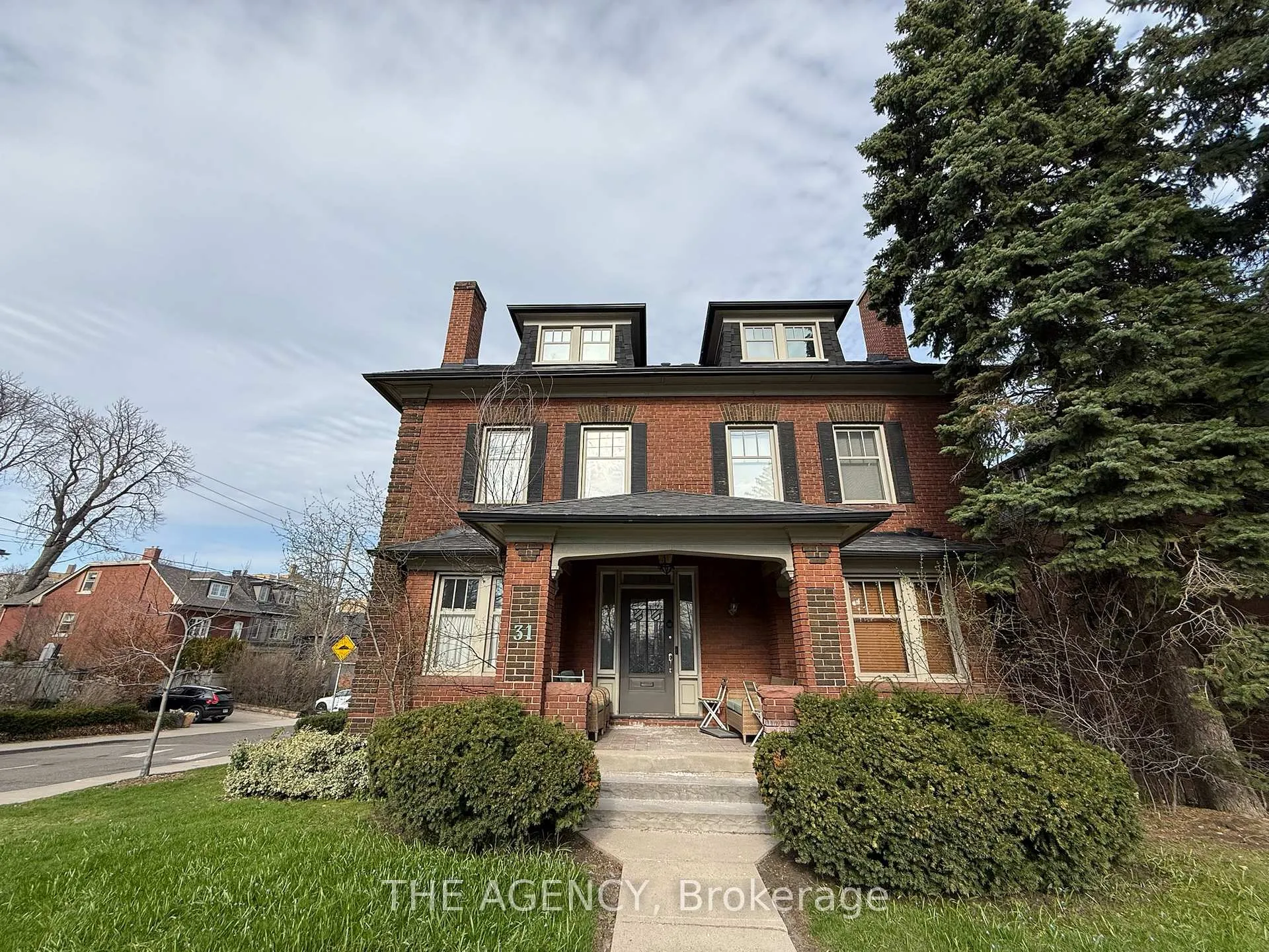 Photo 1 of 31 Oriole Parkway, Toronto, Yonge-St. Clair — HOMEH