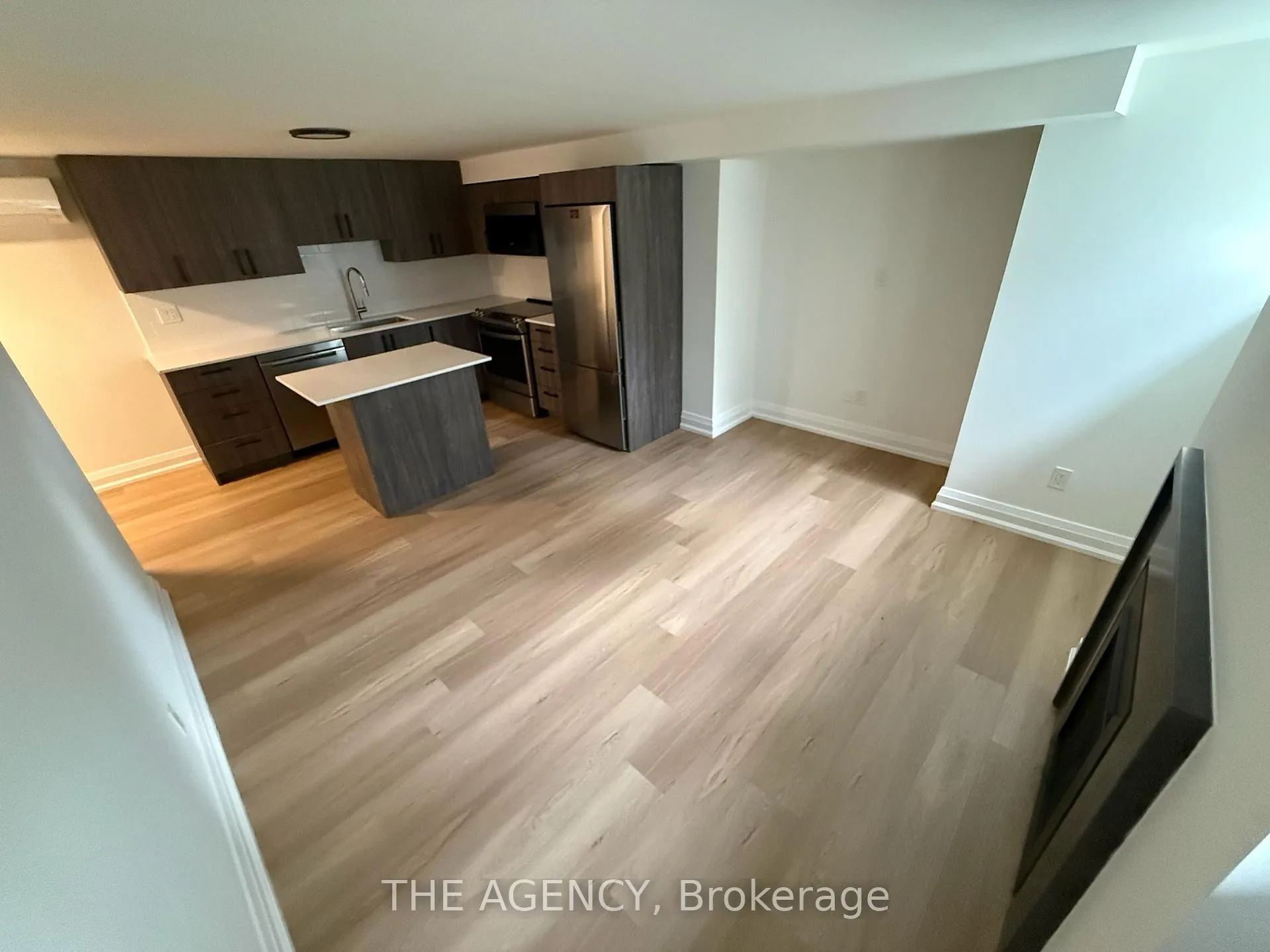 Photo 7 of 31 Oriole Parkway, Toronto, Yonge-St. Clair — HOMEH
