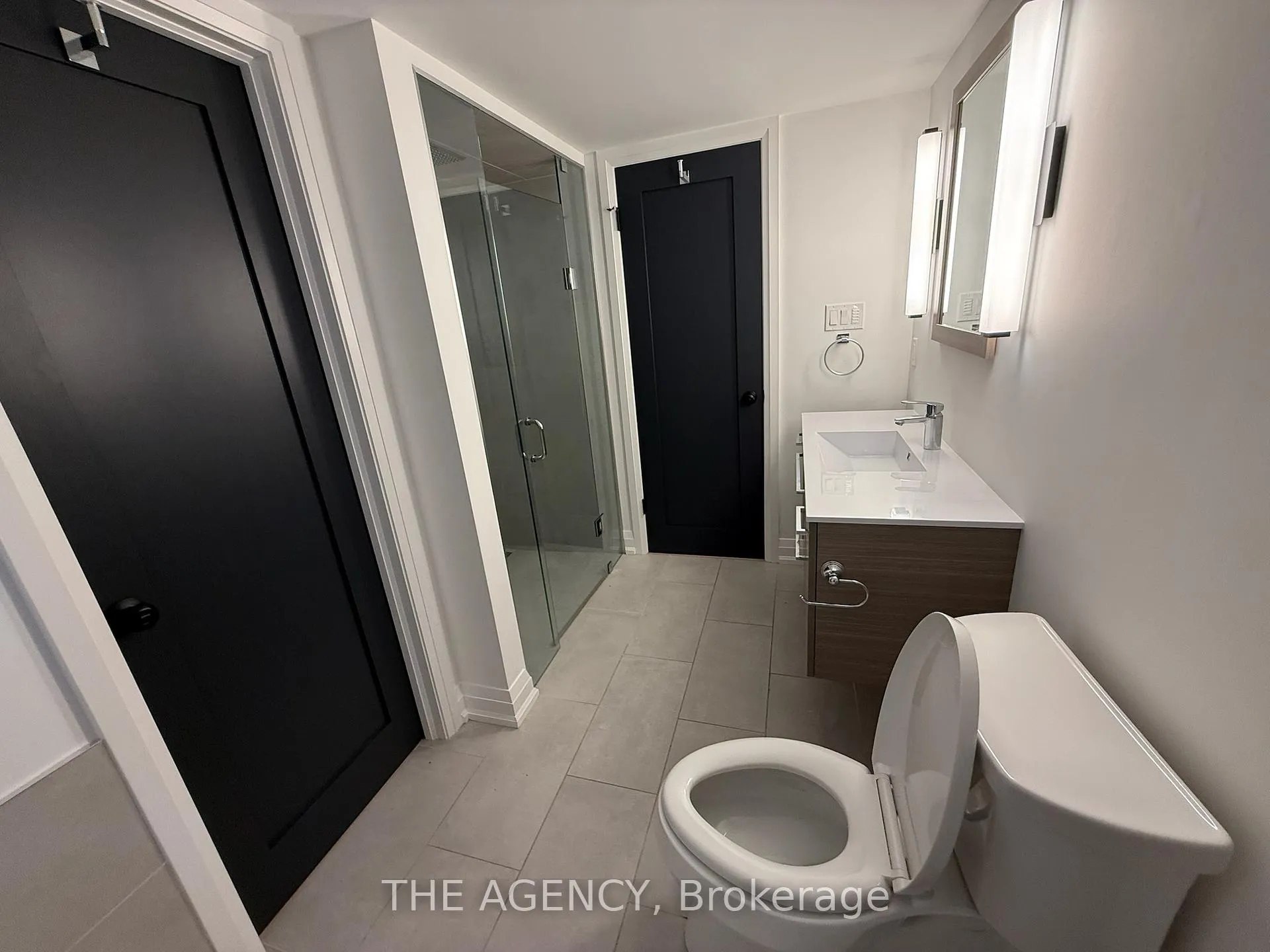 Photo 10 of 31 Oriole Parkway, Toronto, Yonge-St. Clair — HOMEH