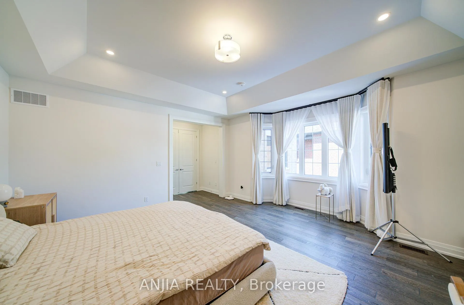 Photo 31 of 5158 16th Avenue, Markham, Berczy — HOMEH