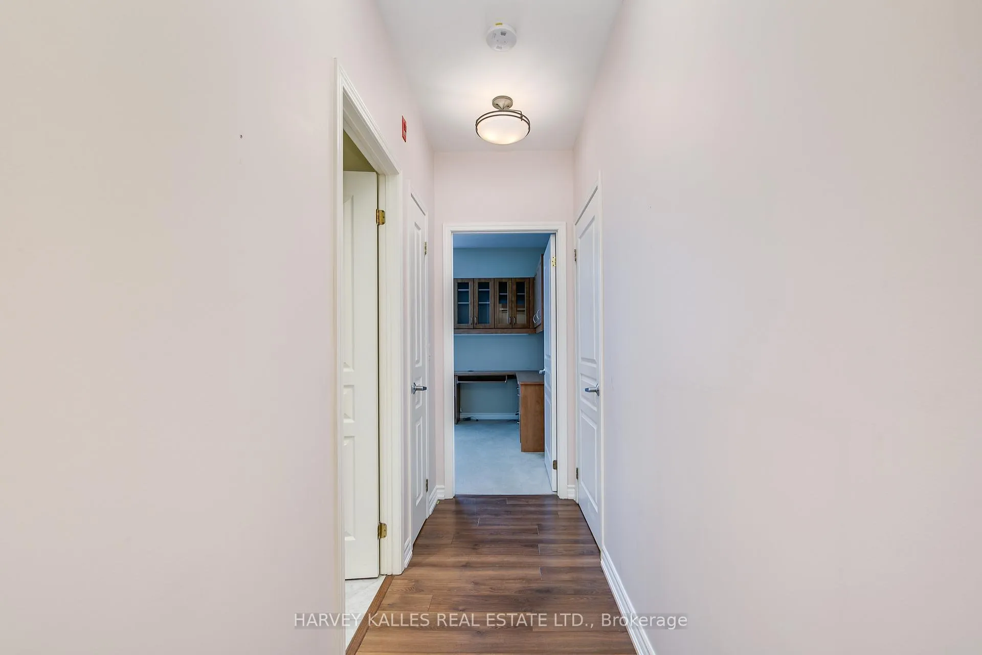 Photo 26 of Unit 903, 1 Deer Park Crescent, Toronto, Yonge-St. Clair — HOMEH