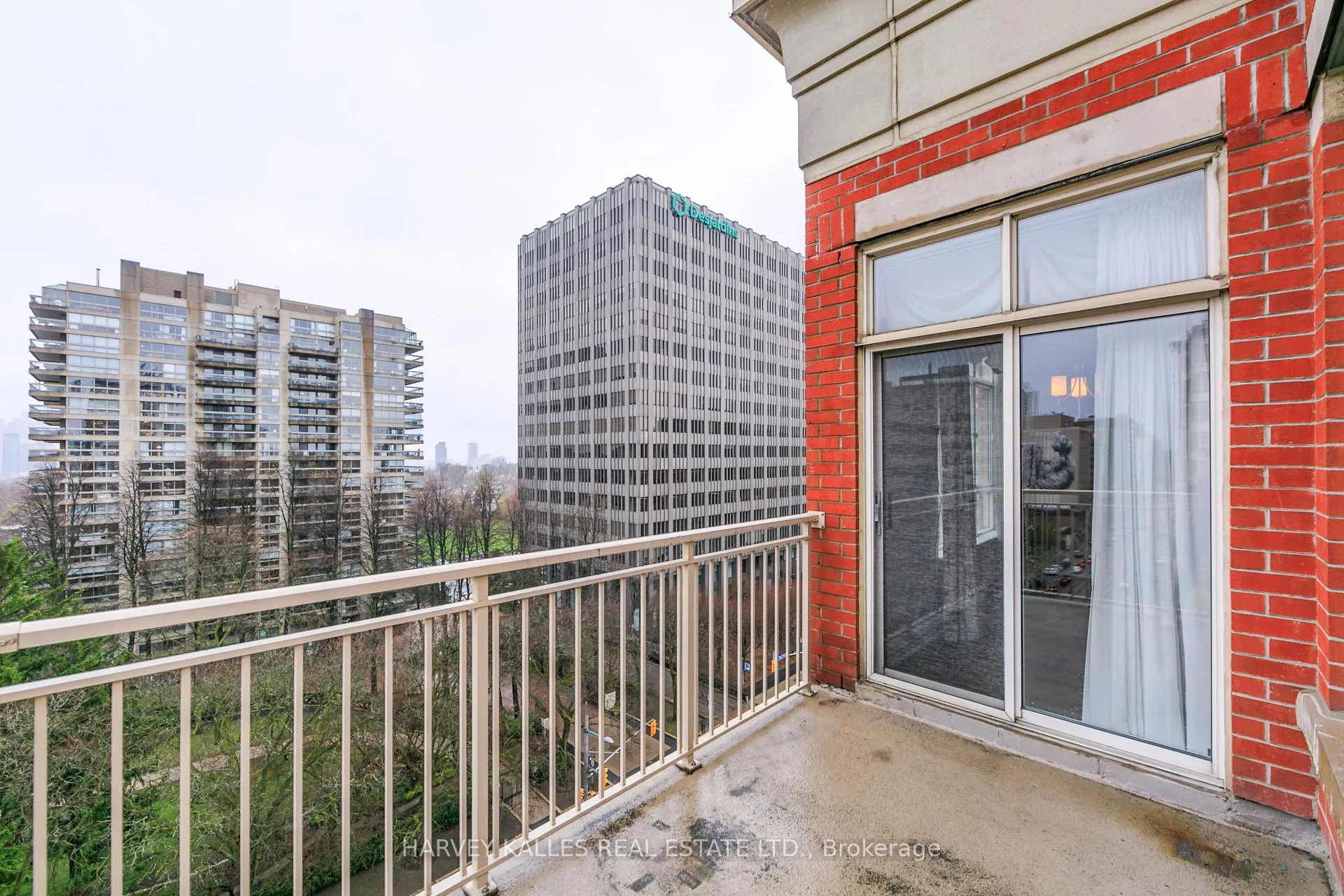Photo 41 of Unit 903, 1 Deer Park Crescent, Toronto, Yonge-St. Clair — HOMEH
