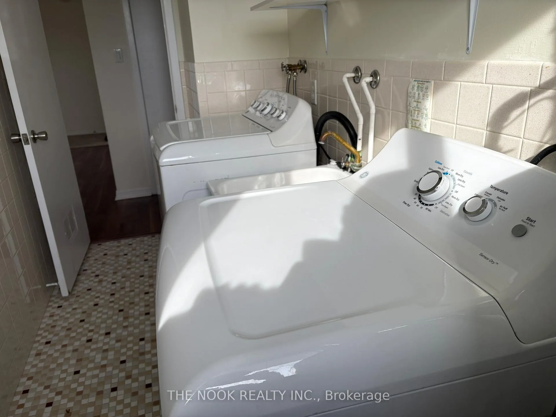 Photo 17 of Unit A, 948 Simcoe Street, Oshawa, Centennial — HOMEH