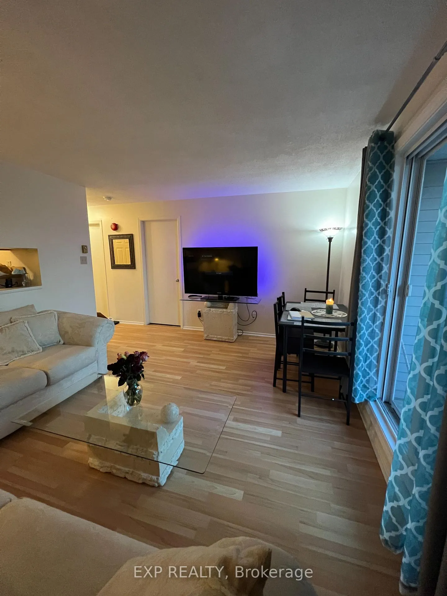 Photo 9 of Unit 407, 216 Viewmount Drive, Ottawa, Borden Farm/Stewart Farm/Carleton Heights/Parkwood Hills — HOMEH