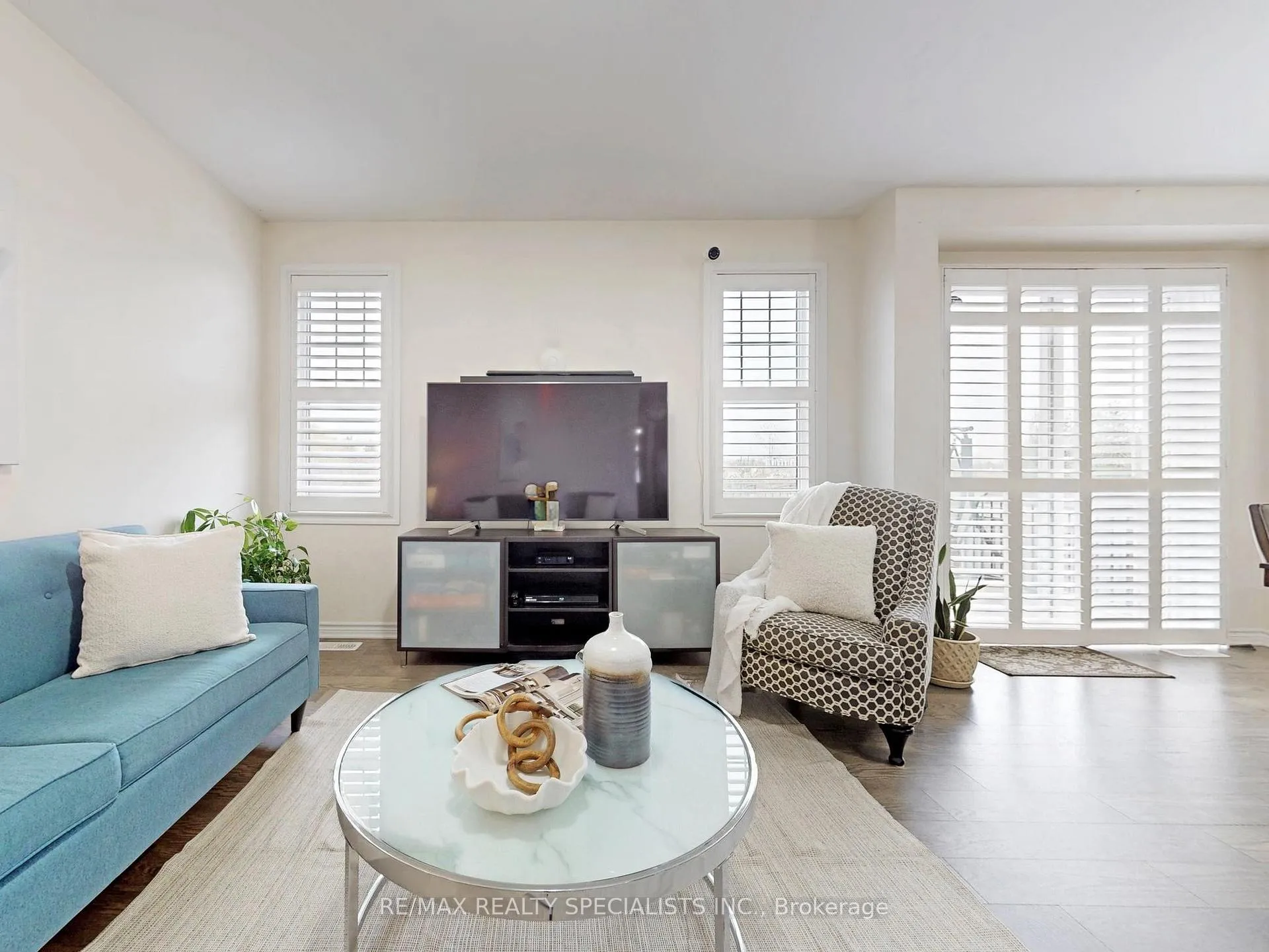Photo 6 of 1442 Orr Terrace, Milton, Ford — HOMEH