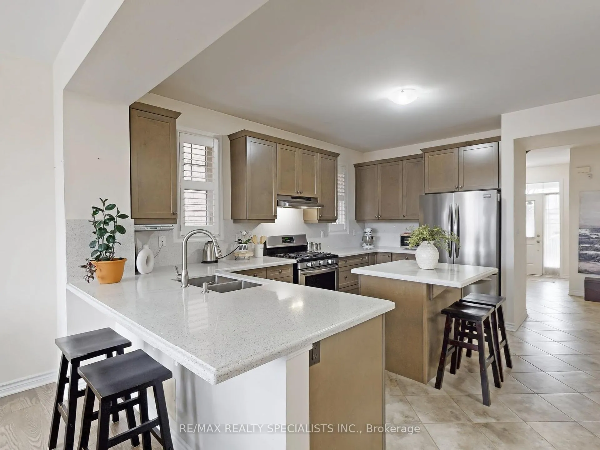 Photo 10 of 1442 Orr Terrace, Milton, Ford — HOMEH