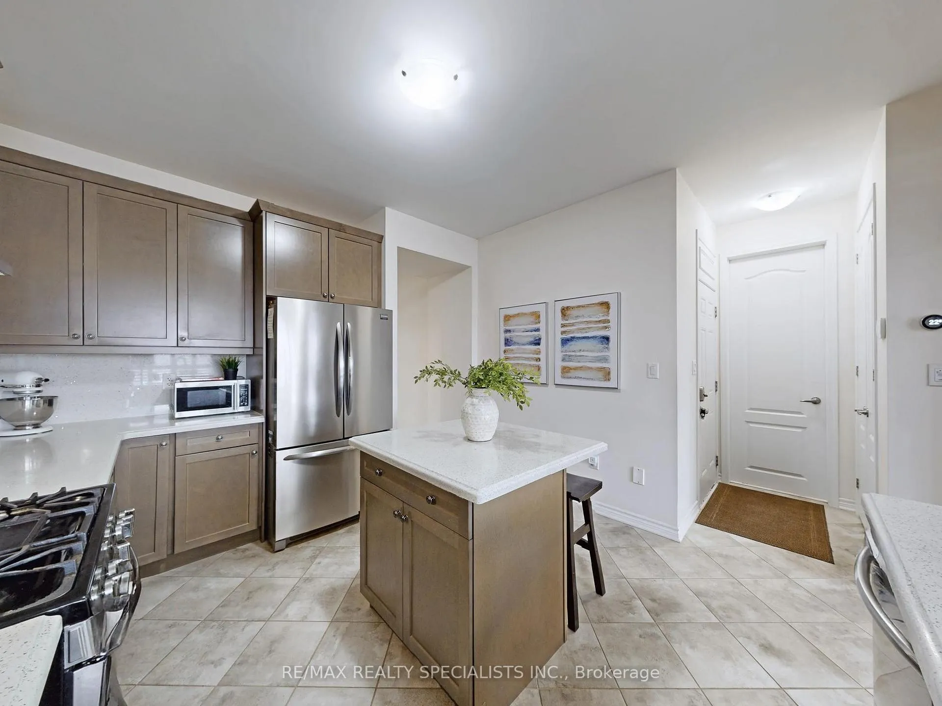 Photo 13 of 1442 Orr Terrace, Milton, Ford — HOMEH