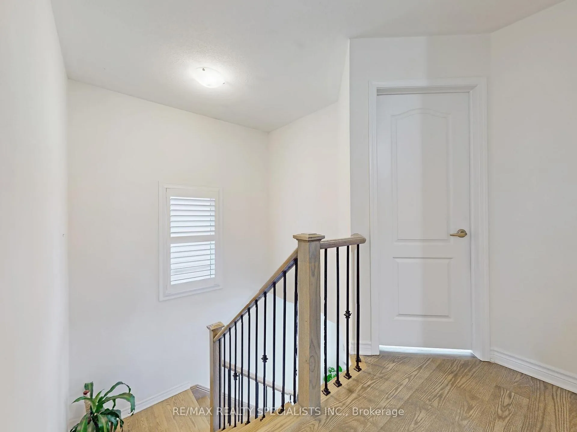 Photo 17 of 1442 Orr Terrace, Milton, Ford — HOMEH