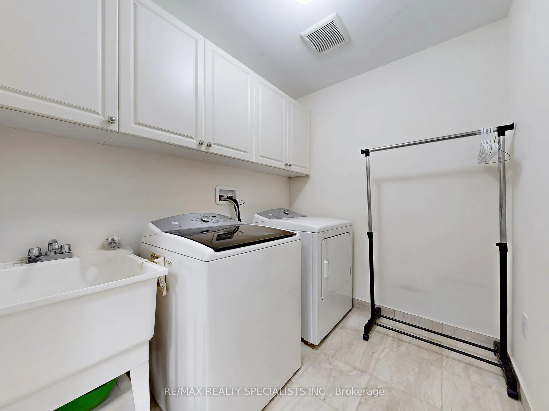 Photo 35 of 1442 Orr Terrace, Milton, Ford — HOMEH