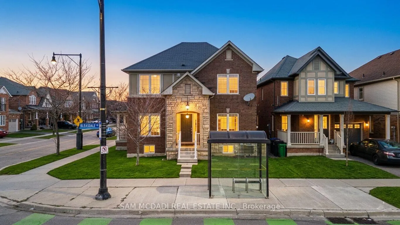Photo 2 of 35 Haverty Trail, Brampton, Northwest Brampton — HOMEH