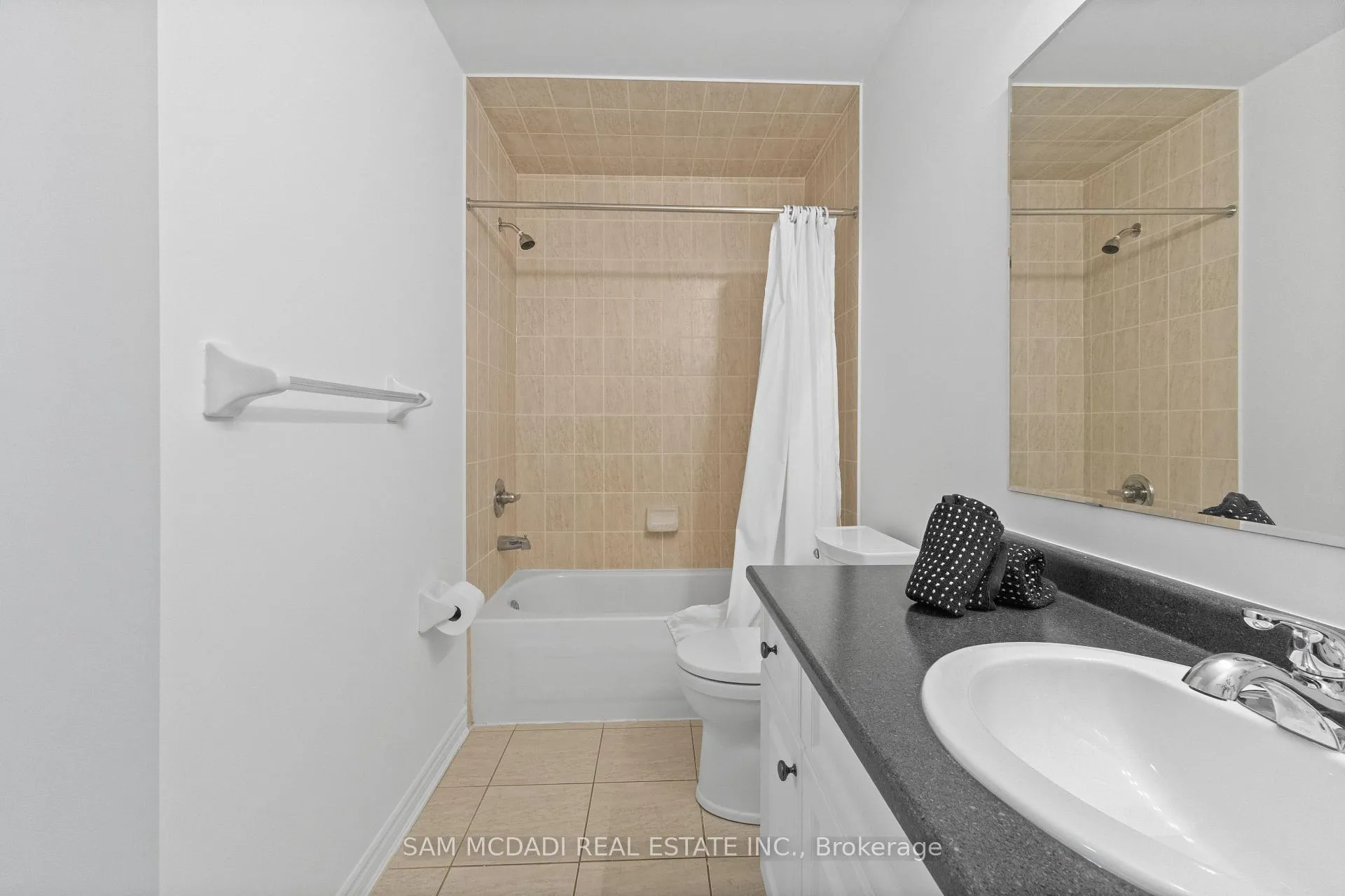 Photo 31 of 35 Haverty Trail, Brampton, Northwest Brampton — HOMEH
